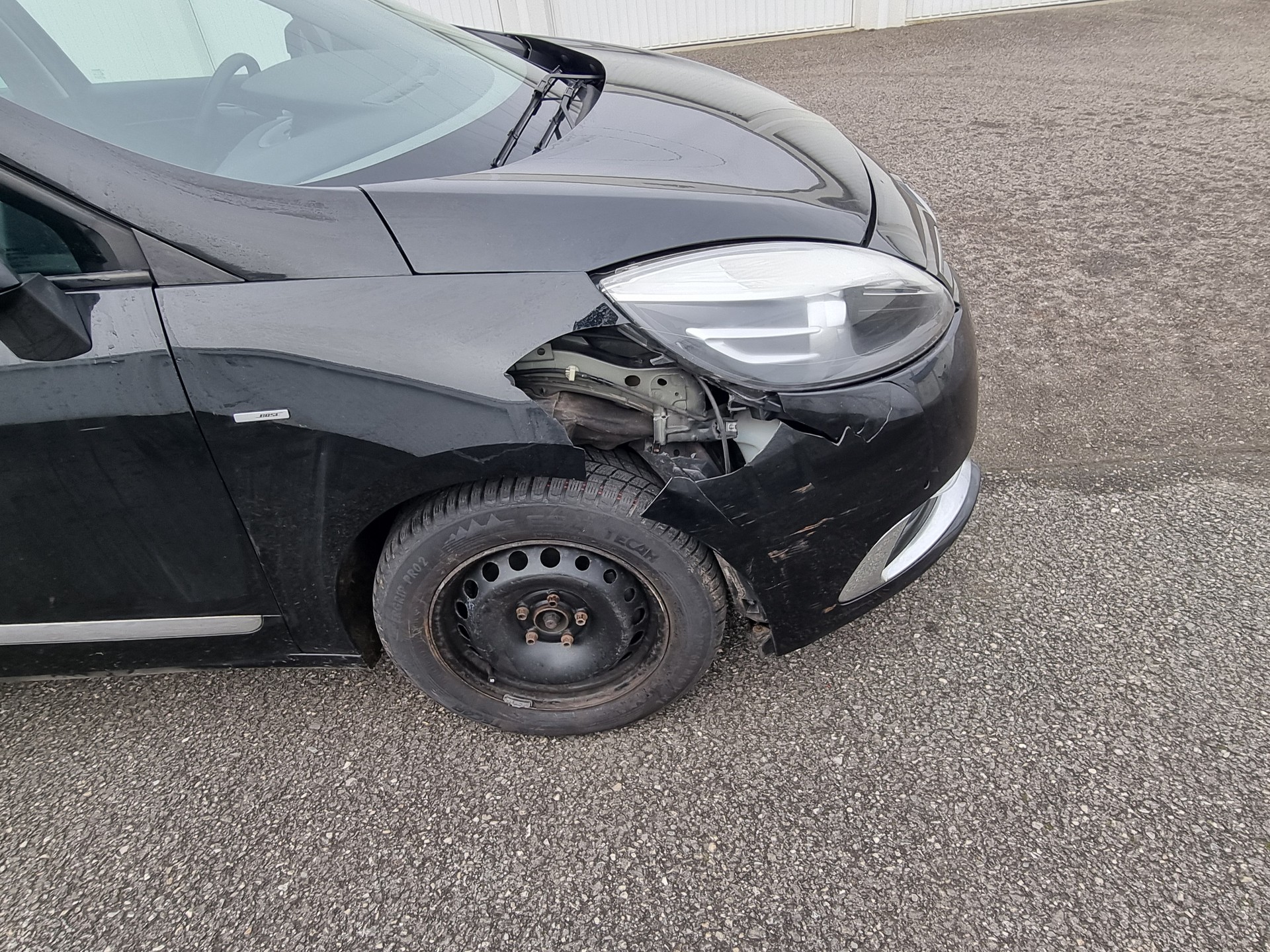 RENAULT Grand Scénic 1.6 dCi Swiss Edition-image-3