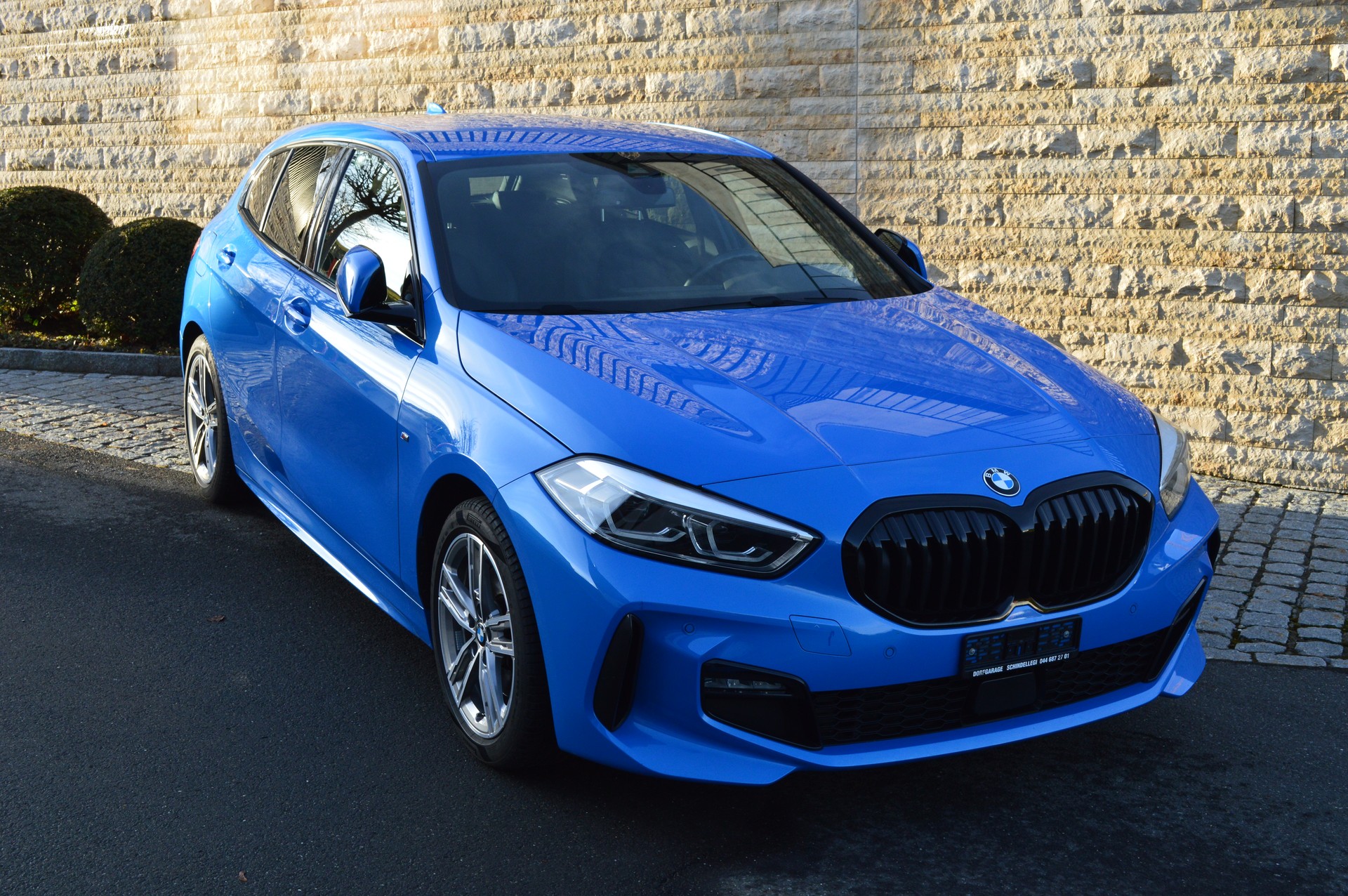 BMW 118i M Sport Steptronic-image-1