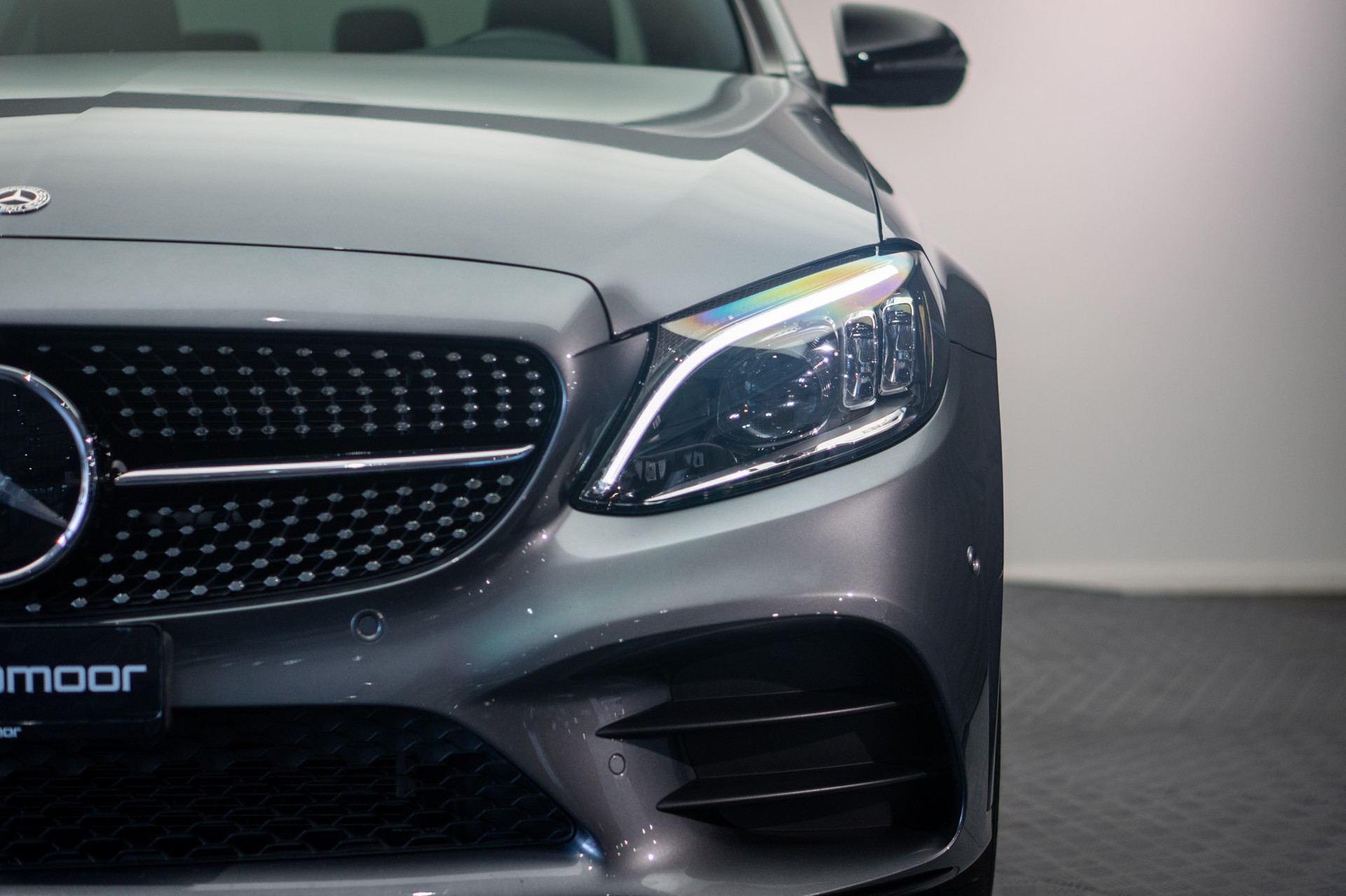 MERCEDES-BENZ C 200 Swiss Star AMG Line 4Matic 9G-Tronic-image-9