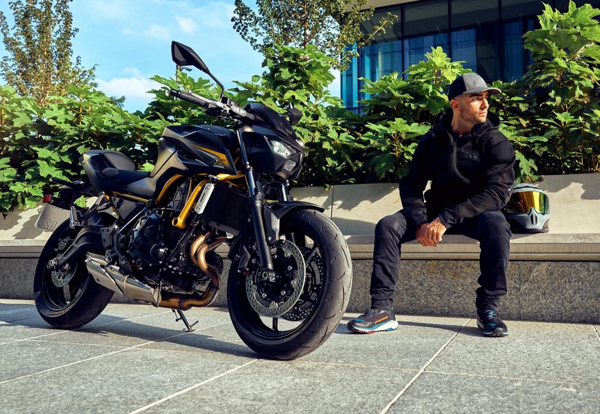 KAWASAKI Z 650 S (50/35 KW) Level 1-image-14