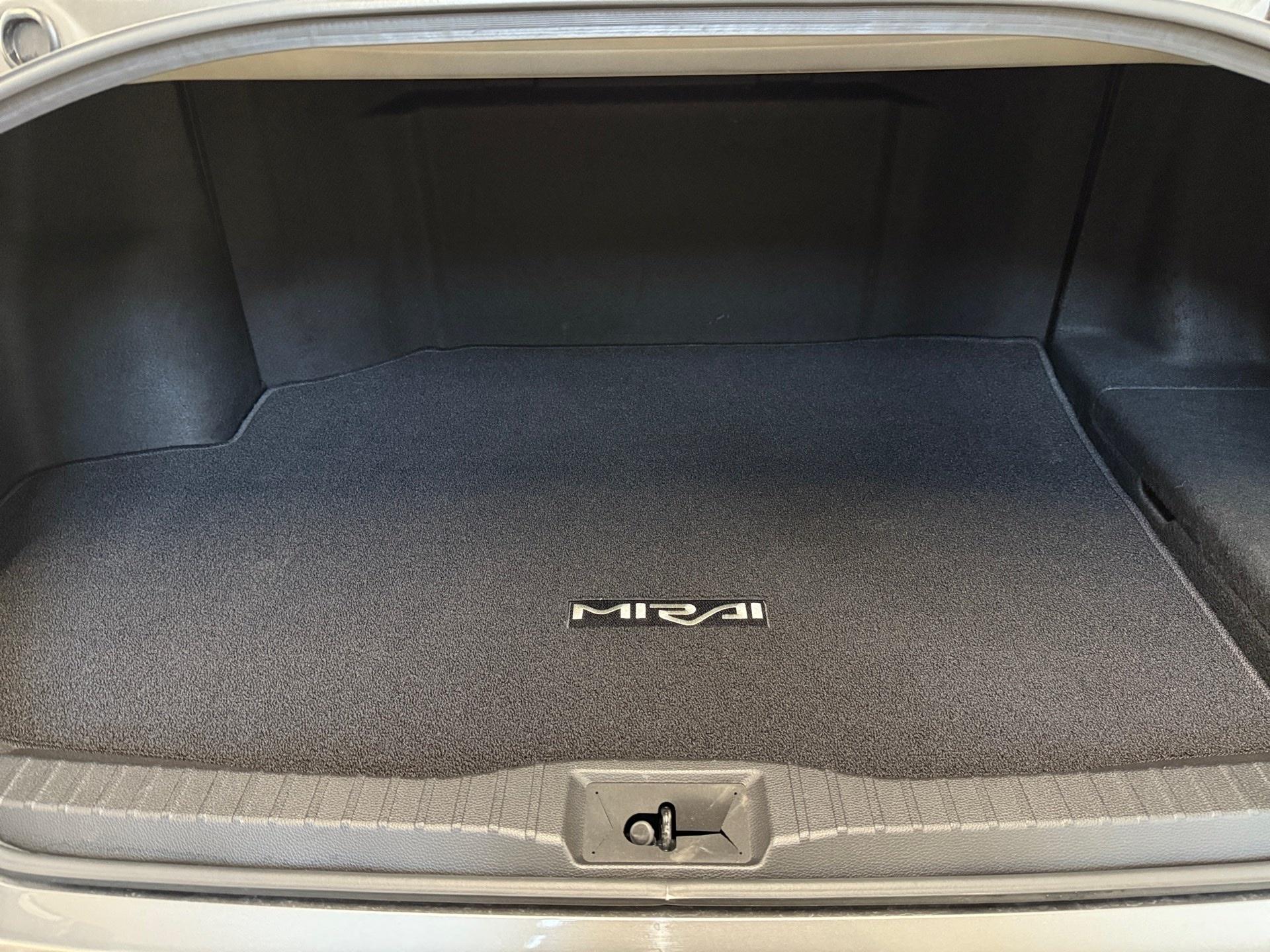 TOYOTA Mirai Fuel Cell Premium-image-15