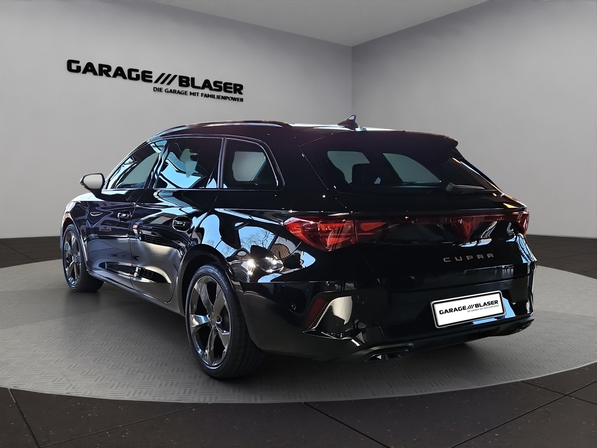 CUPRA LEON ST 2.0 TSI Prime Edition DSG 4Drive-showroom-element-1