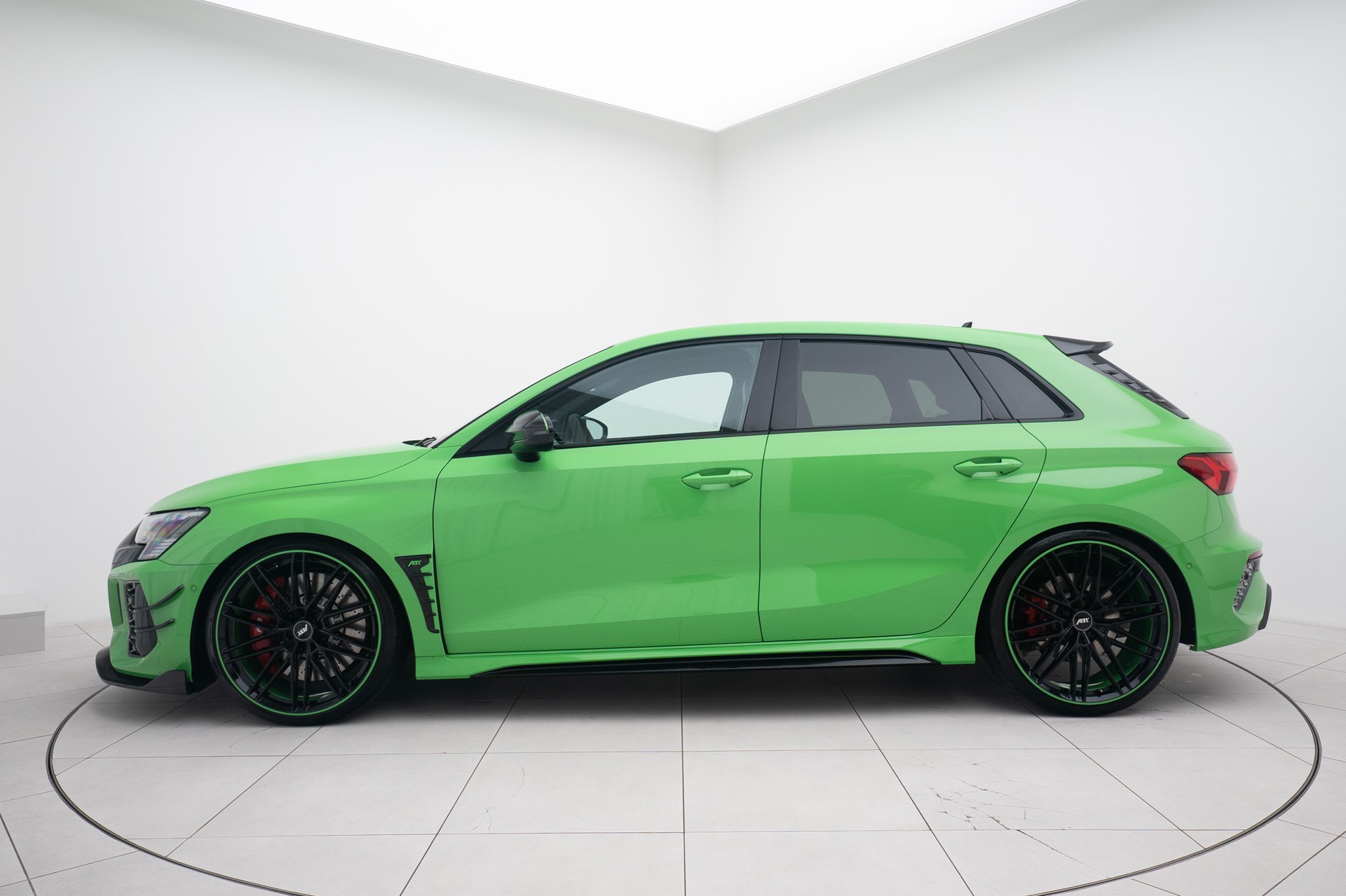AUDI RS3-R ABT-showroom-element-1