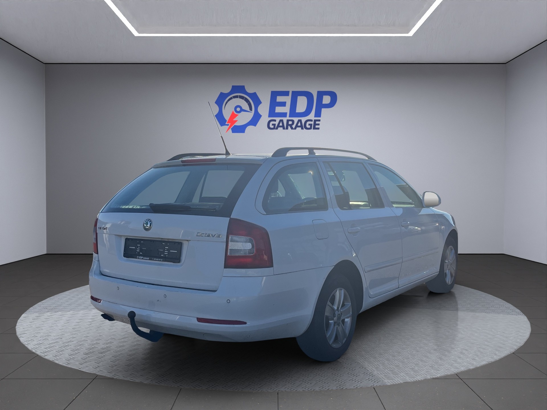 SKODA Octavia Combi 2.0 TDI Ambition 4x4 DSG-image-5