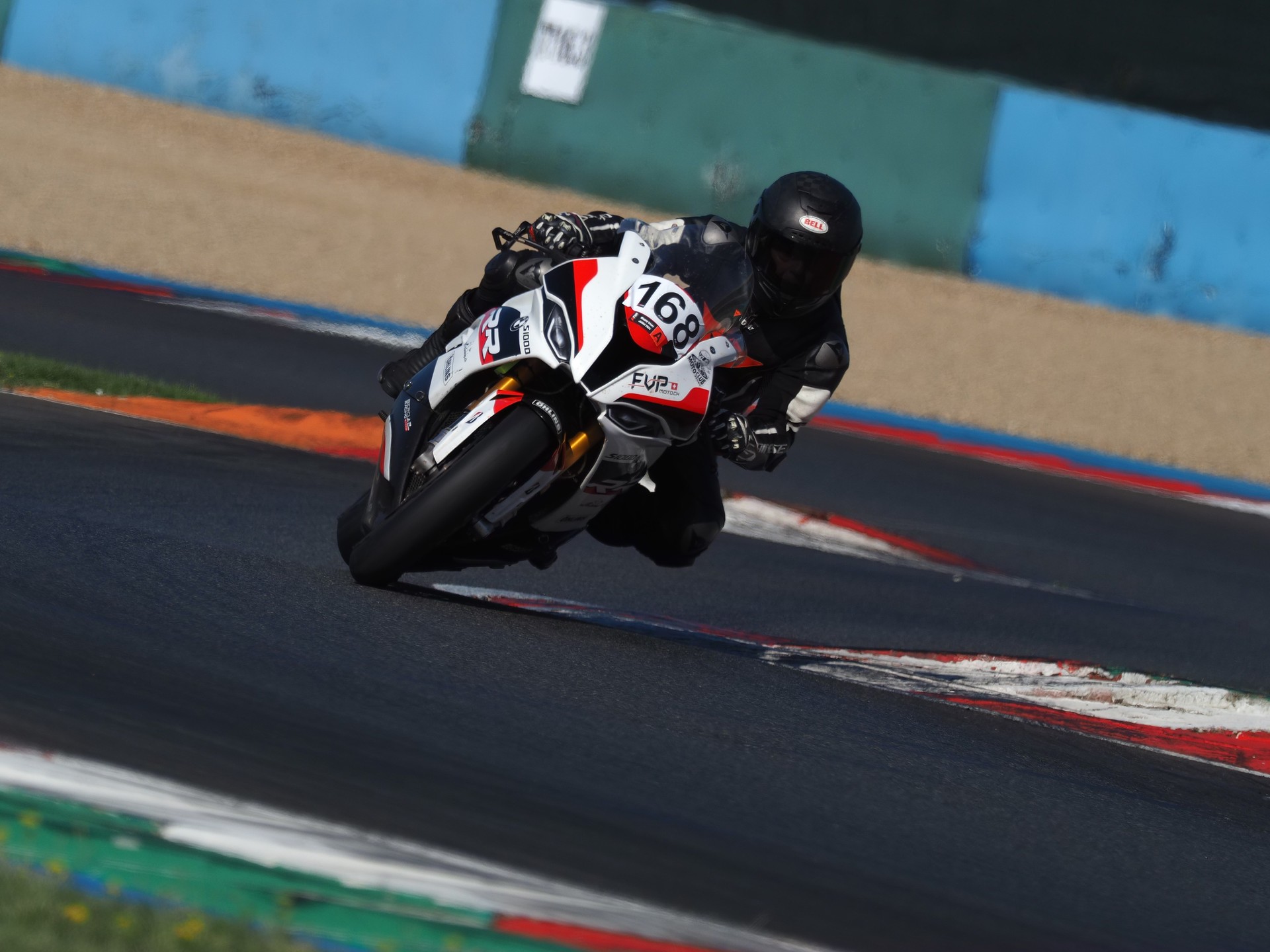BMW S 1000 RR-image-2