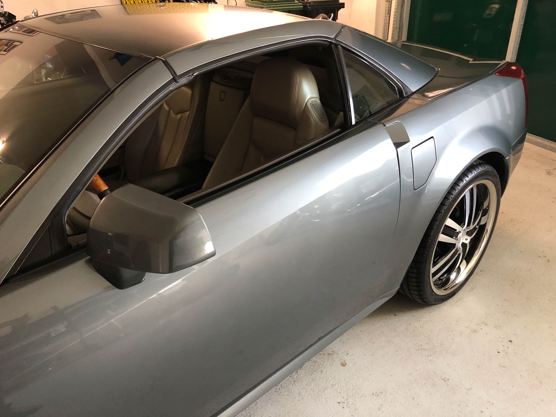 CADILLAC XLR 4.6 32V-image-8