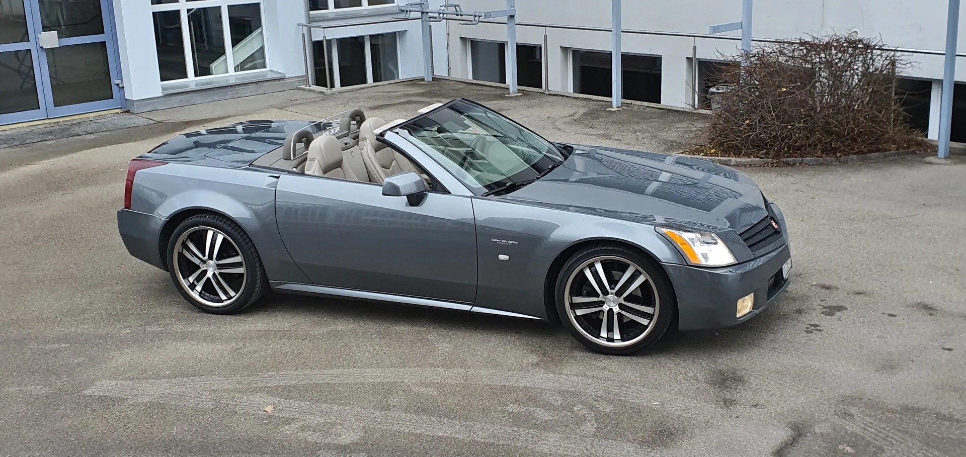 CADILLAC XLR 4.6 32V-image-18