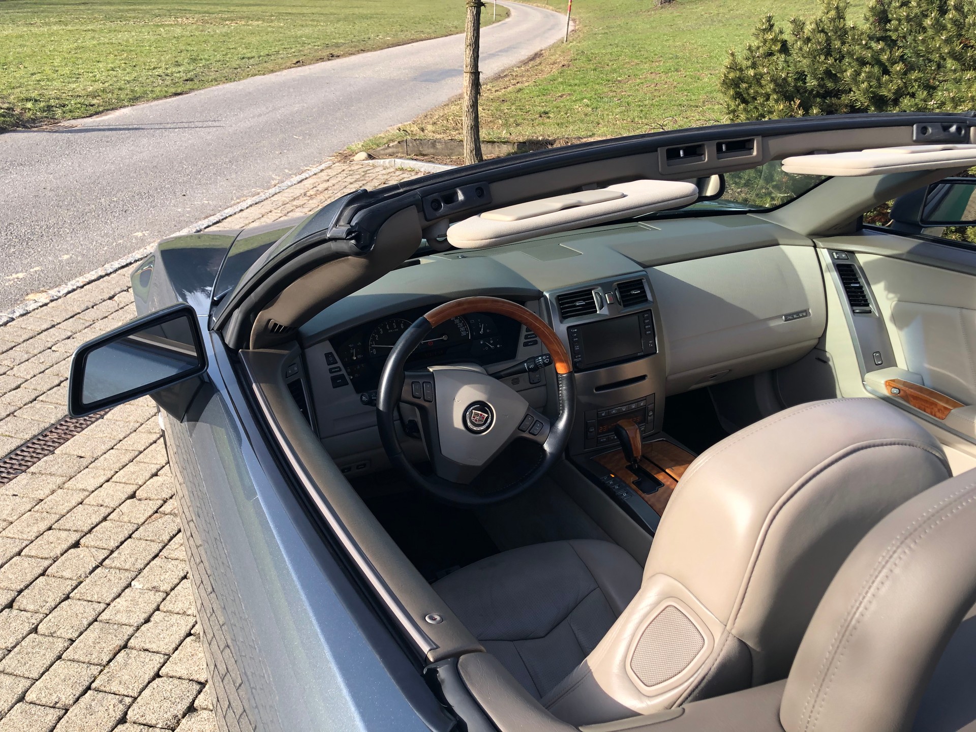 CADILLAC XLR 4.6 32V-image-5