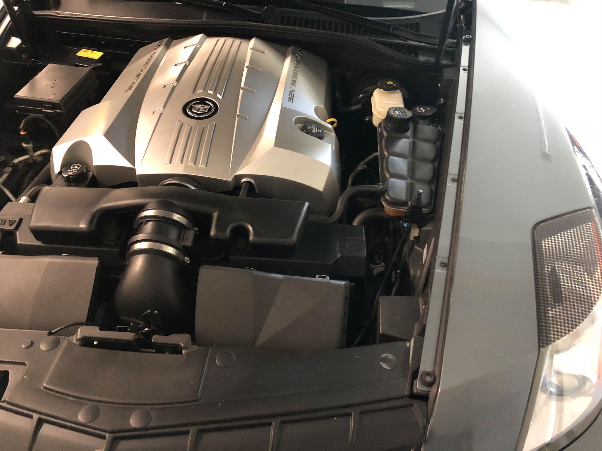 CADILLAC XLR 4.6 32V-image-9