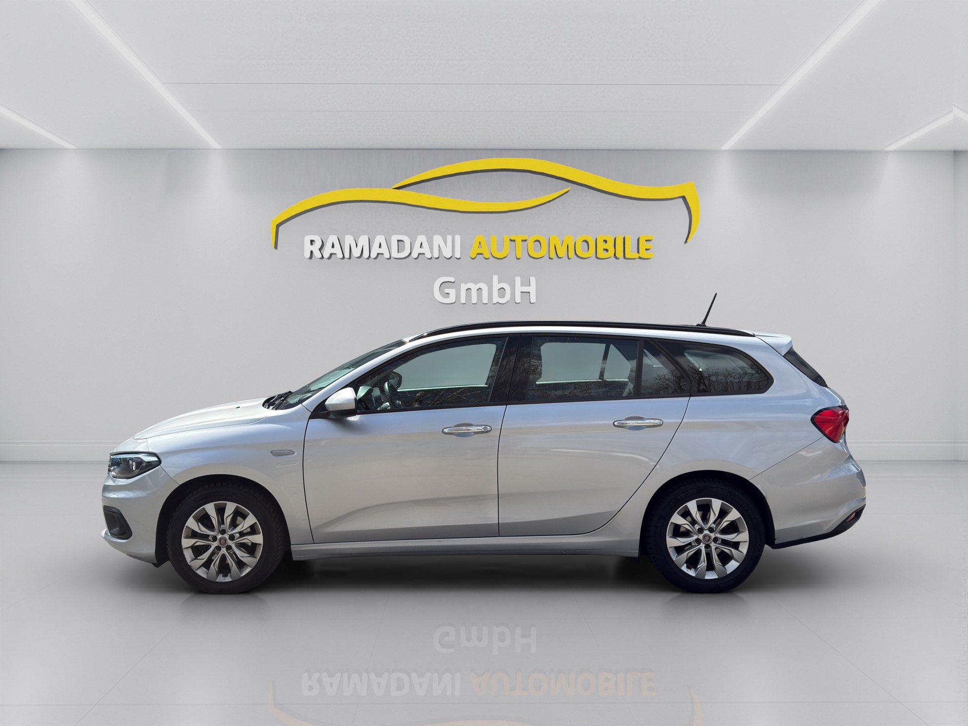 FIAT Tipo 1.4TJet Station Wagon Lounge-showroom-element-2