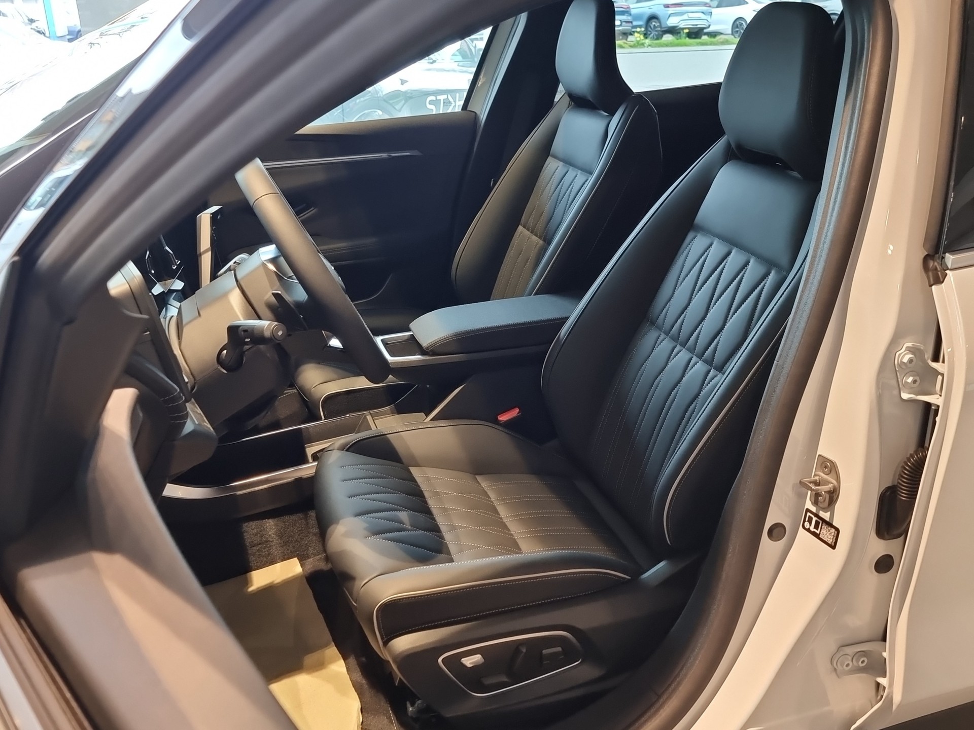MITSUBISHI Eclipse Cross Instyle-image-10