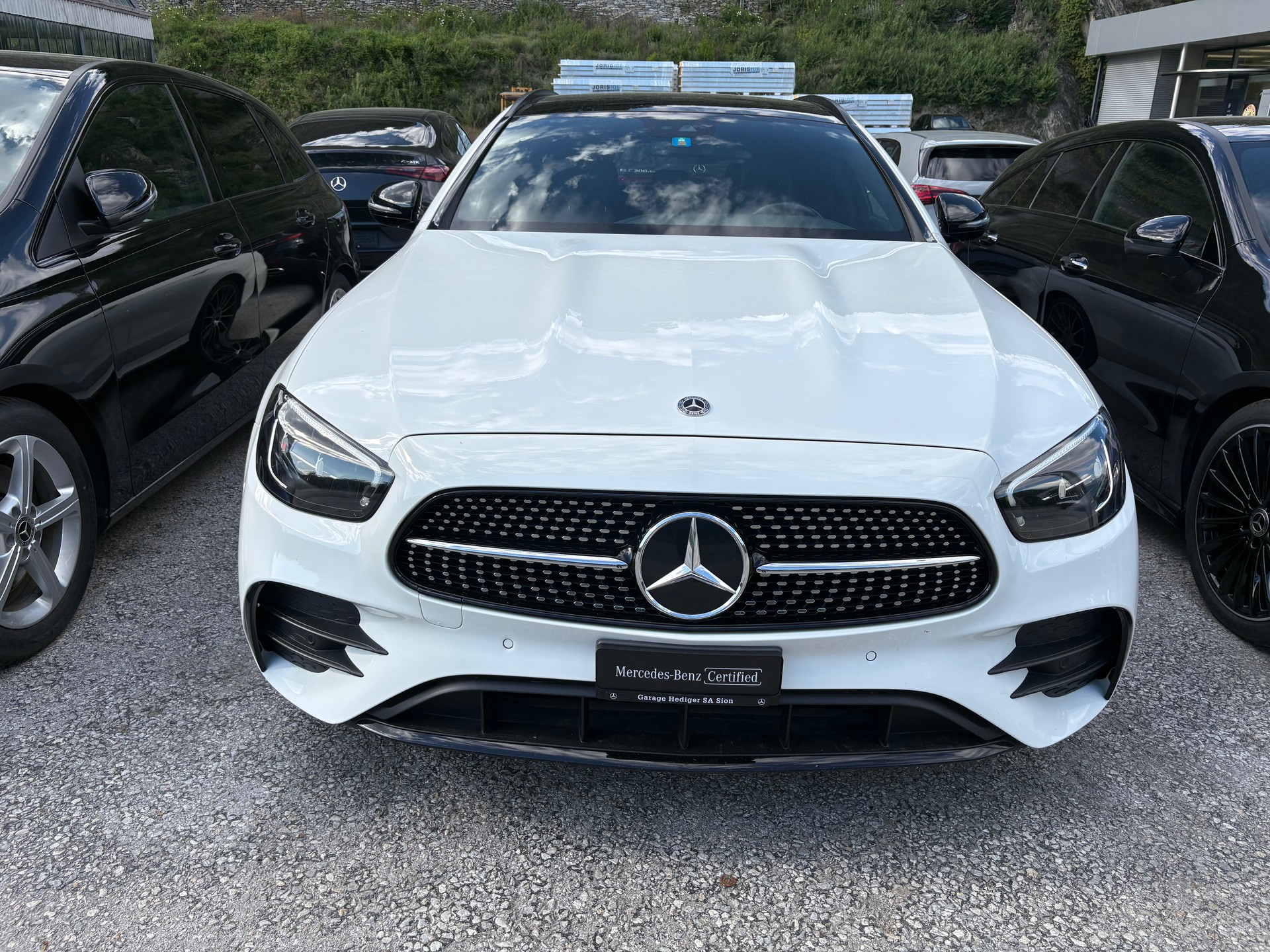MERCEDES-BENZ E 450 T 4Matic AMG Line 9G-Tronic-showroom-element-1