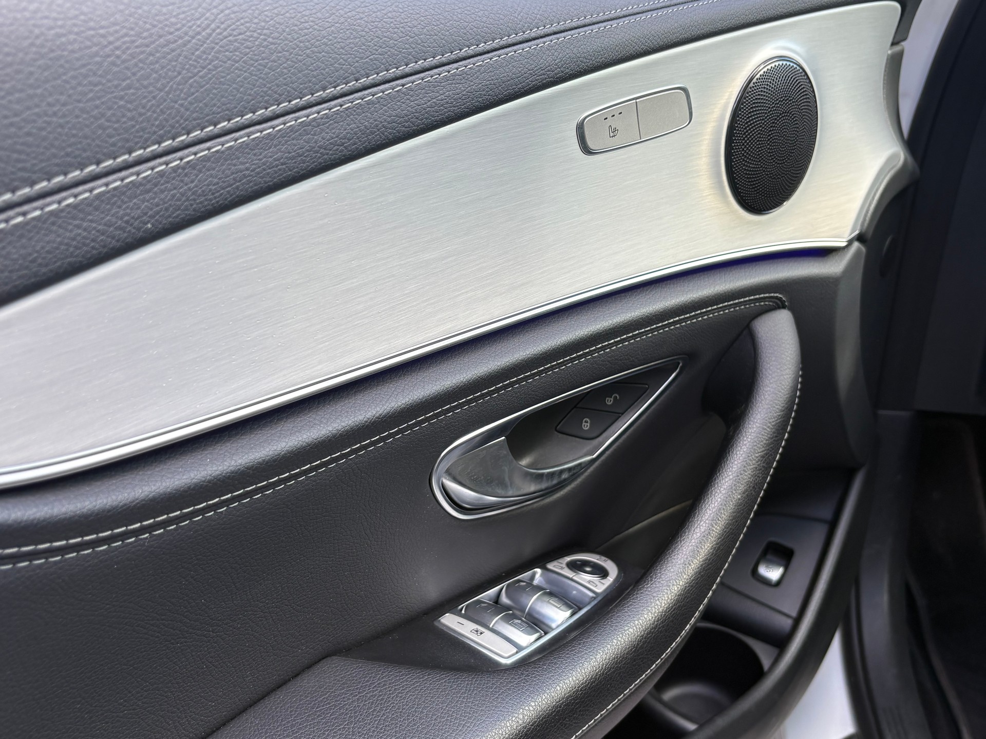 MERCEDES-BENZ E 450 T 4Matic AMG Line 9G-Tronic-image-8