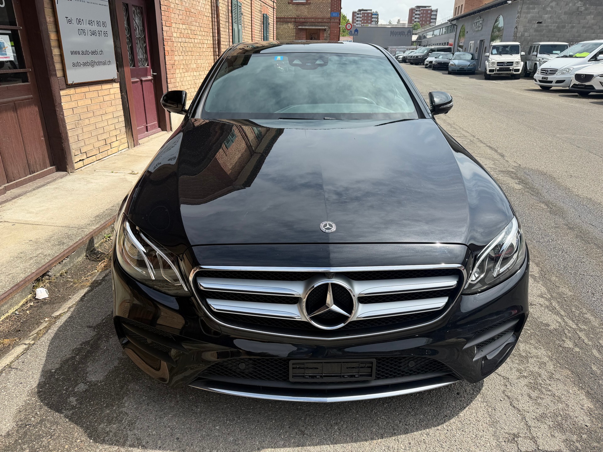 MERCEDES-BENZ E 220 d AMG Line 9G-Tronic-image-7