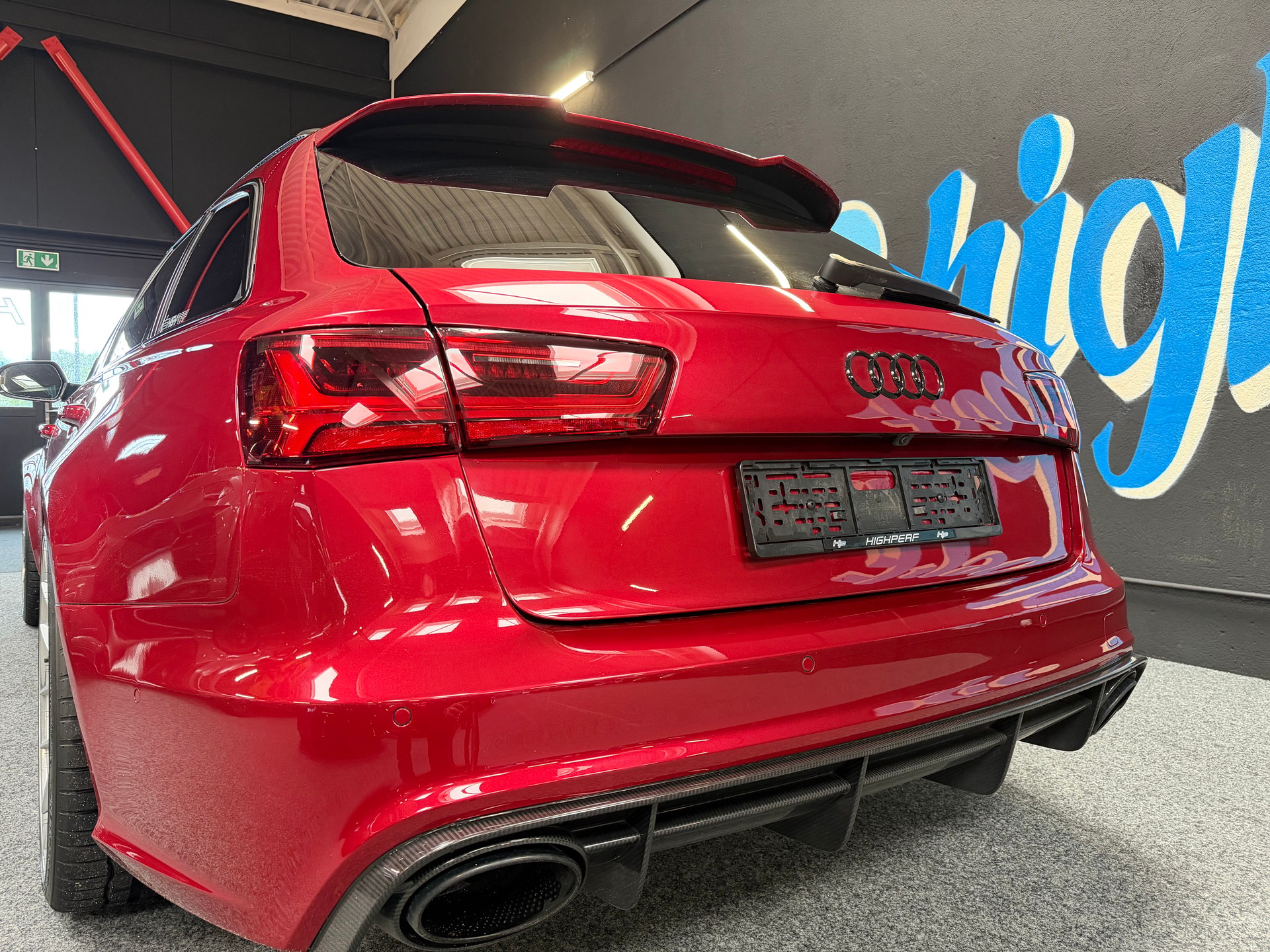 AUDI RS6 Avant 4.0 TFSI V8 performance quattro-image-5