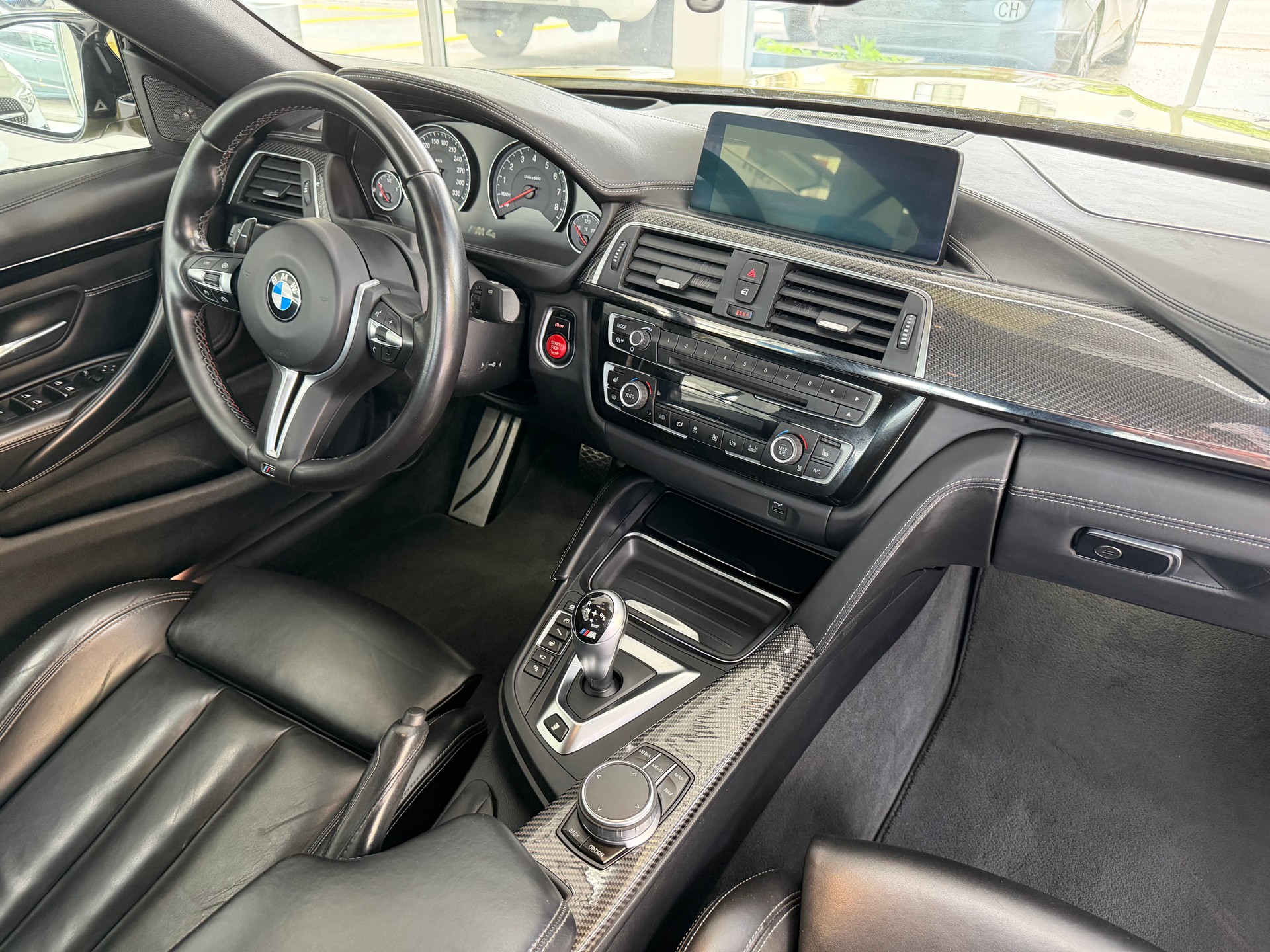 BMW M4 Cabriolet Drivelogic M Competition-image-14