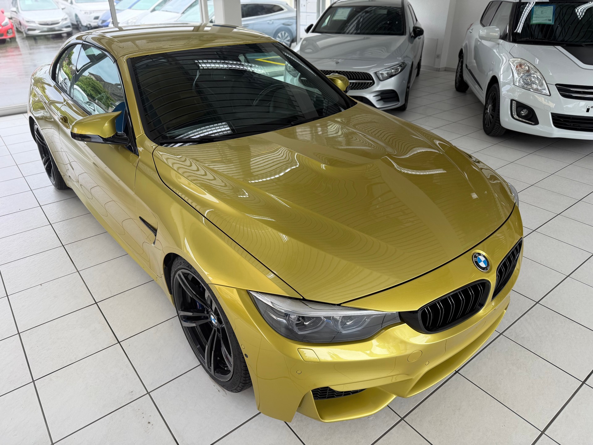 BMW M4 Cabriolet Drivelogic M Competition-showroom-element-2