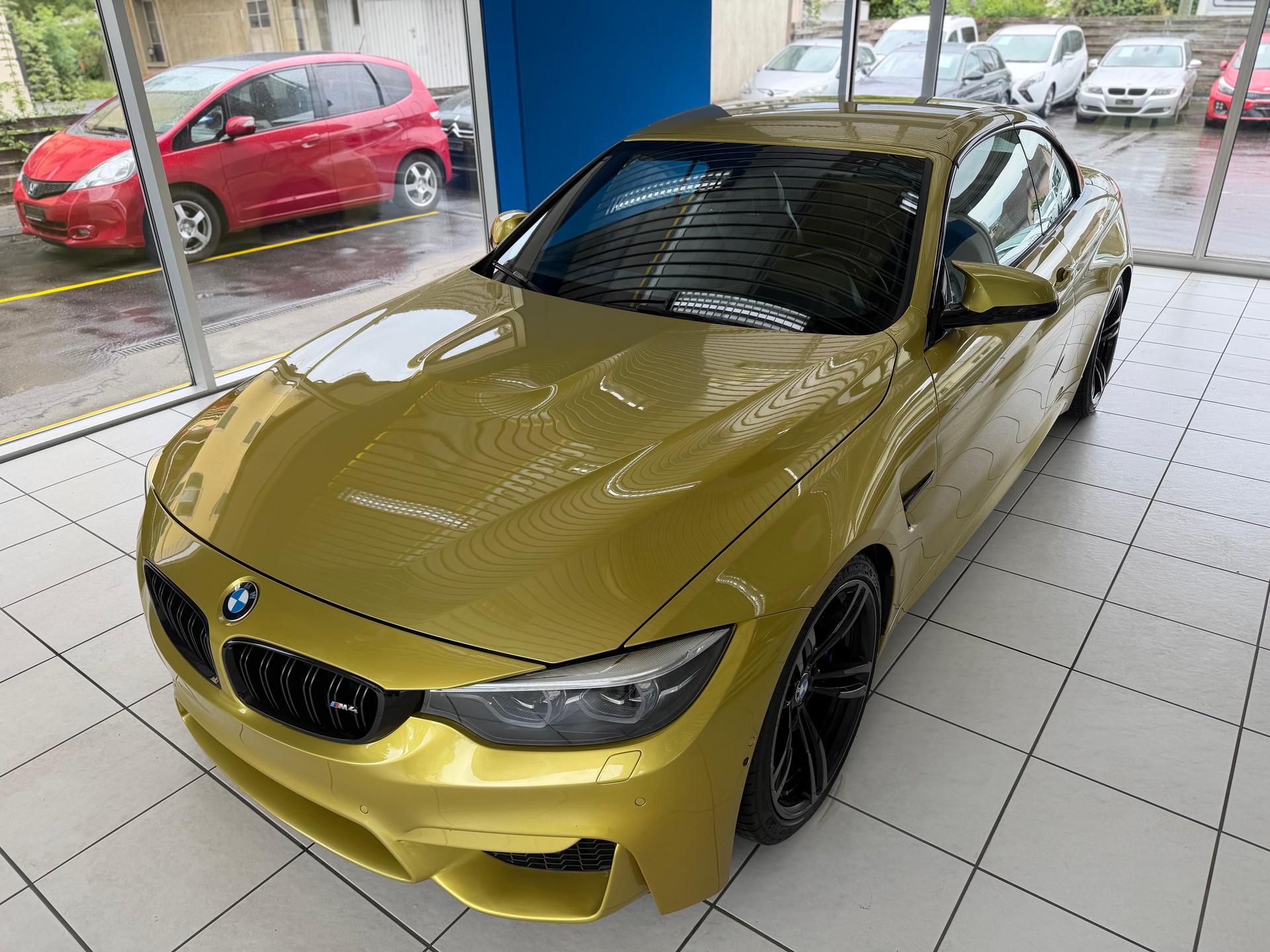 BMW M4 Cabriolet Drivelogic M Competition
