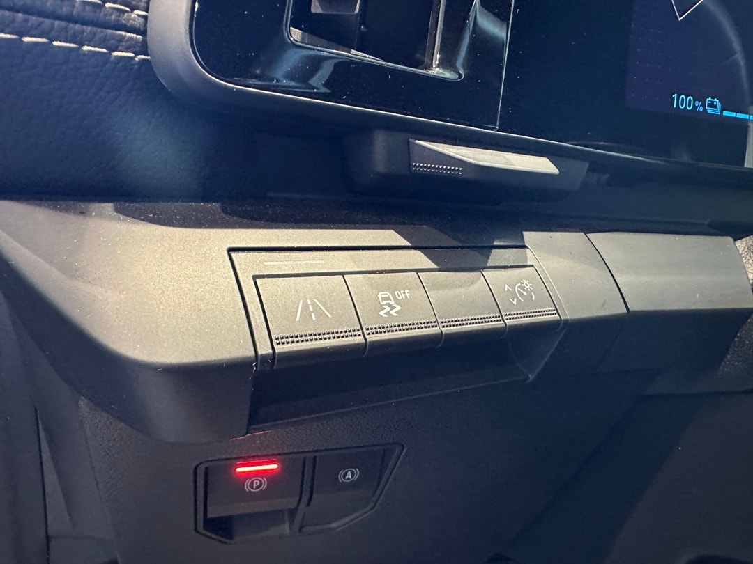 RENAULT Mégane E-TECH EV60 Iconic-image-13