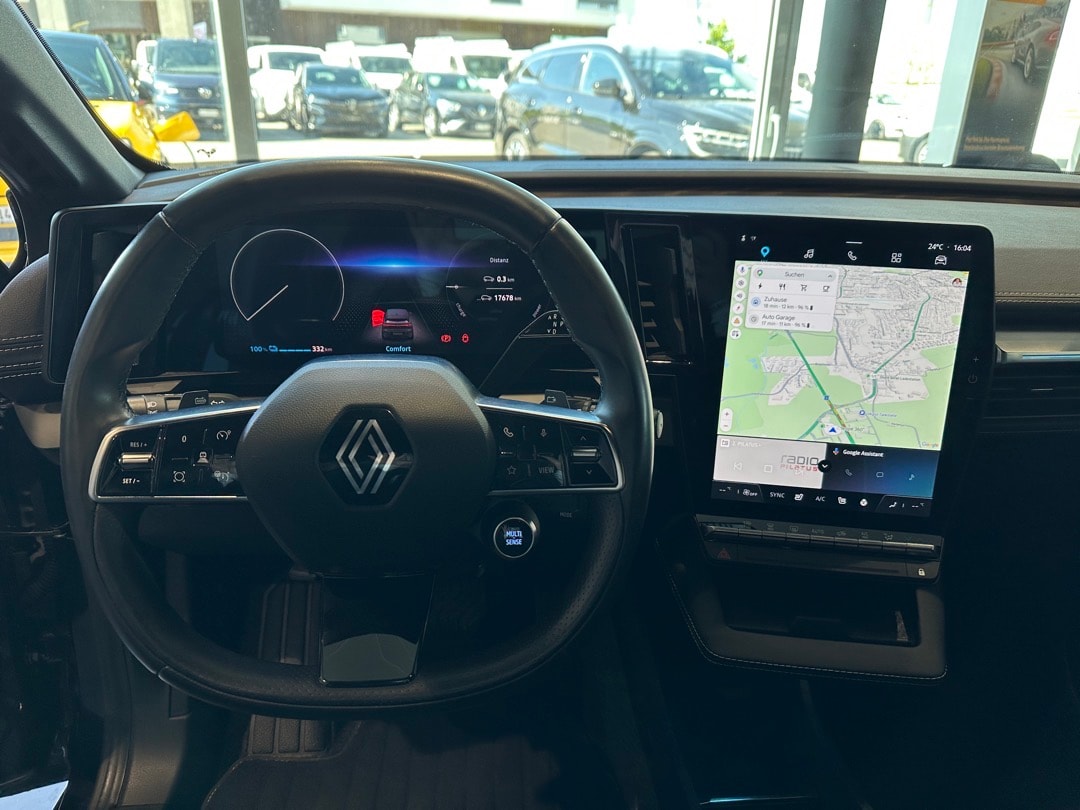 RENAULT Mégane E-TECH EV60 Iconic-image-12