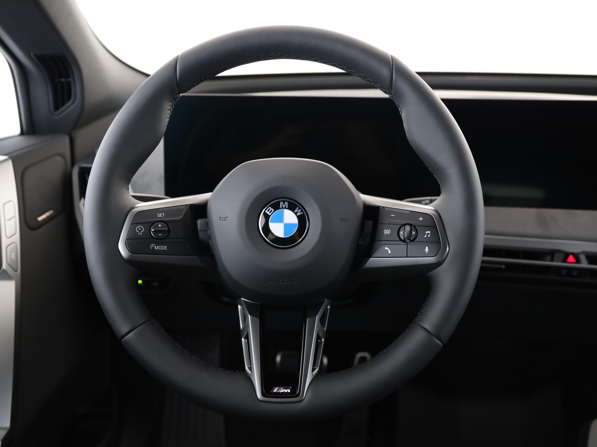 BMW iX xDrive60-image-20