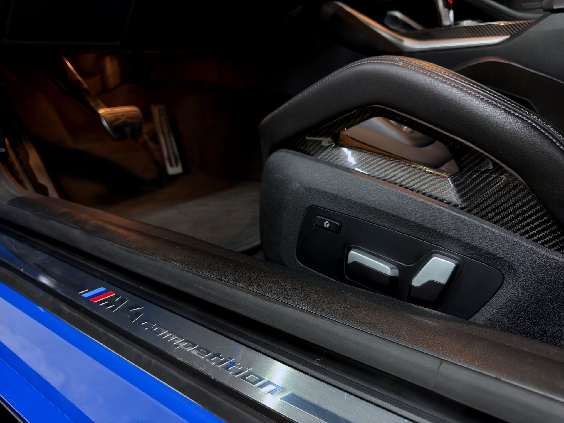 BMW M4 Coupé Competition M xDrive-image-24