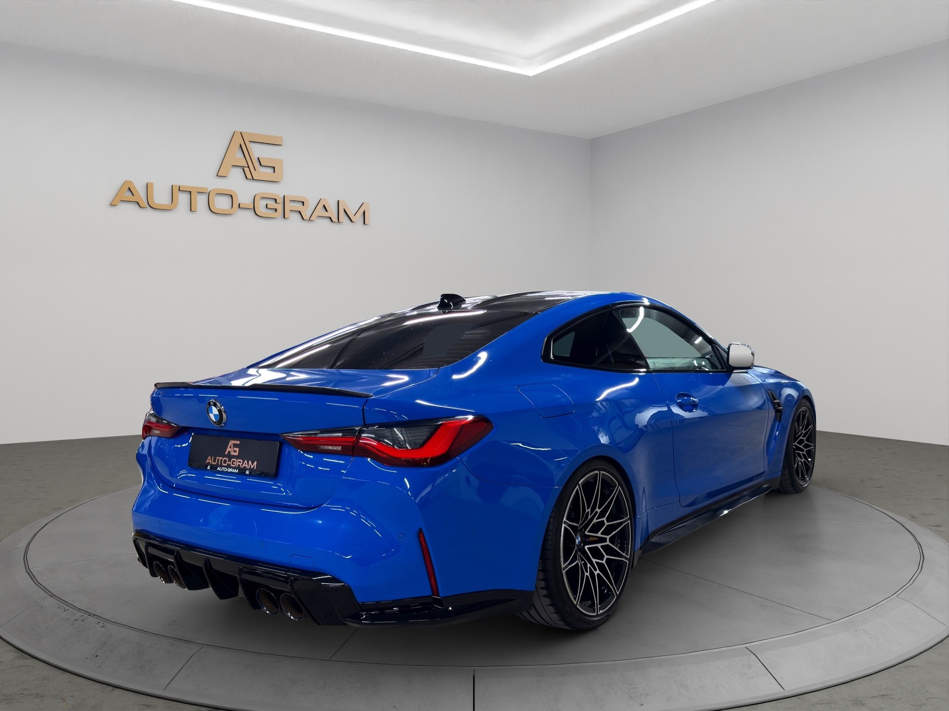 BMW M4 Coupé Competition M xDrive-image-4
