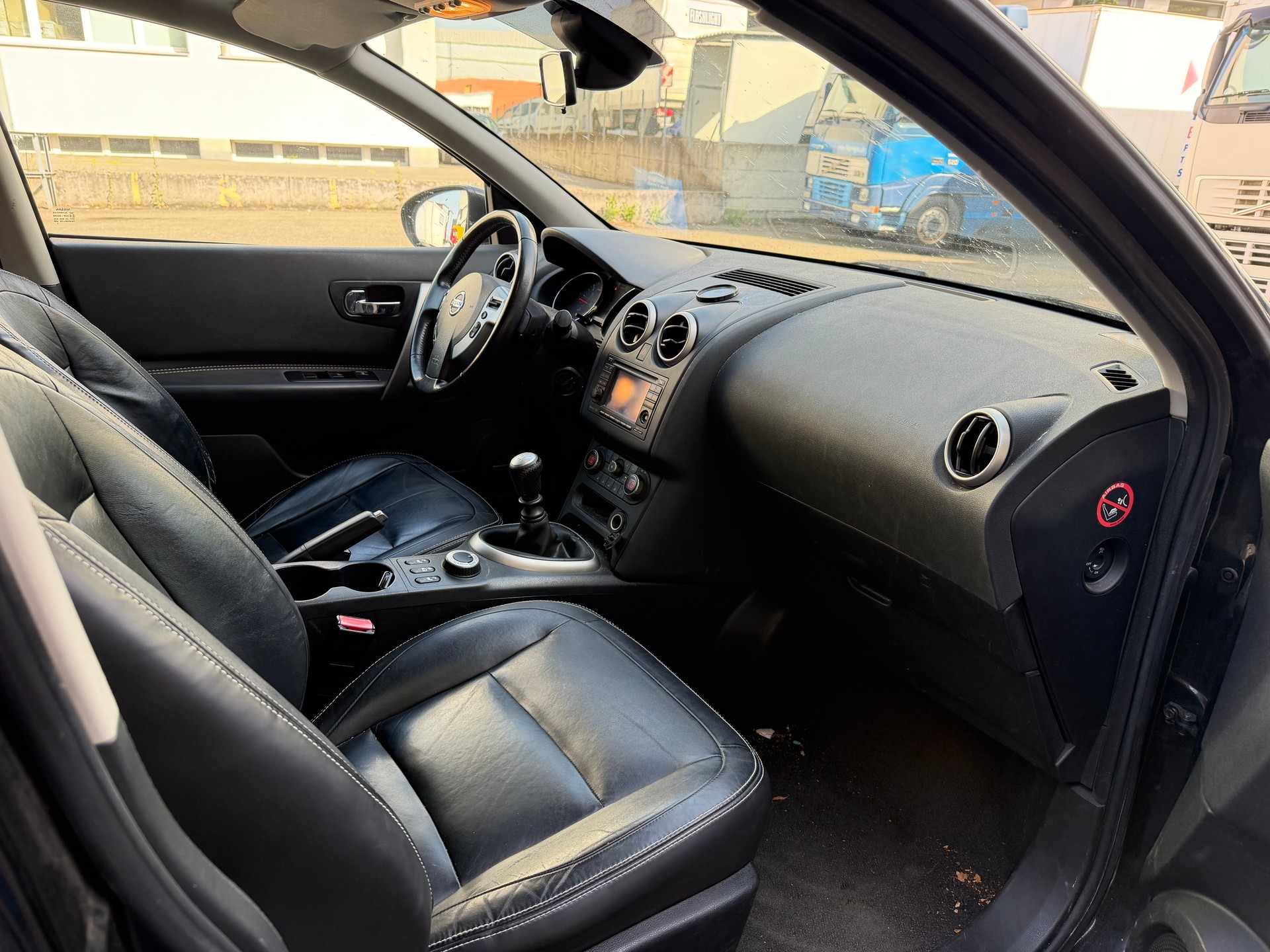NISSAN Qashqai +2 2.0 dCi 4WD acenta-image-9