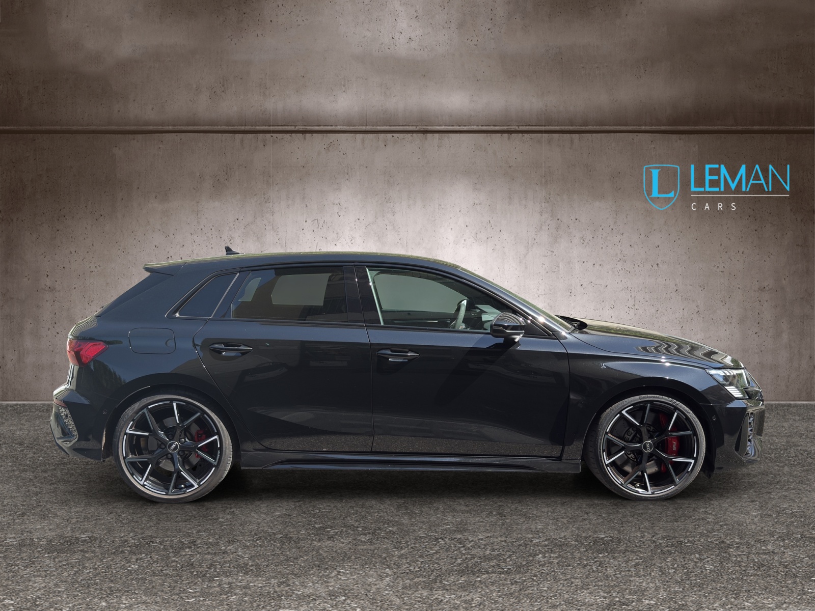 AUDI RS3 Sportback 2.5 TSI quattro S-tronic-image-3