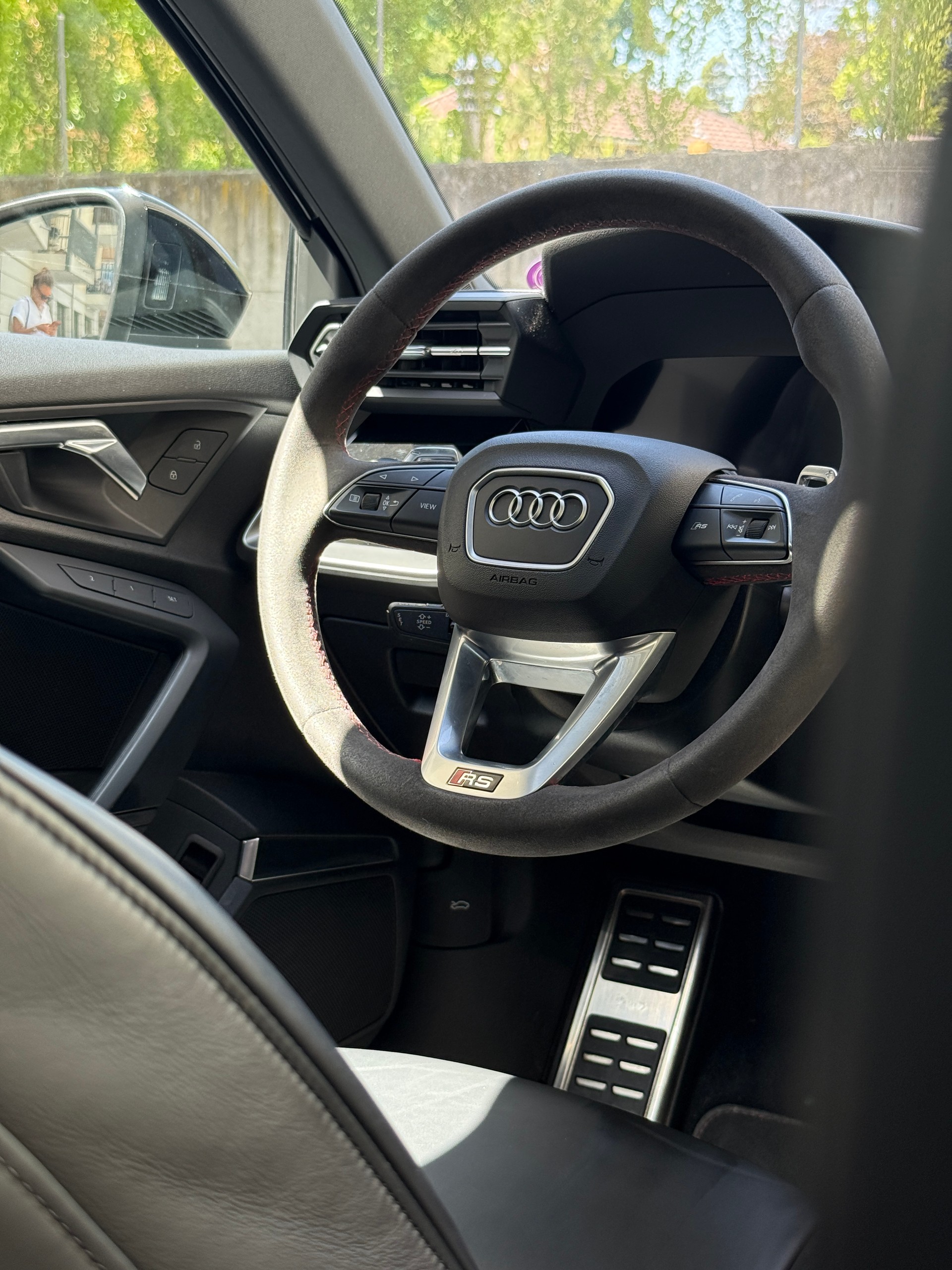 AUDI RS3 Sportback 2.5 TSI quattro S-tronic-image-14