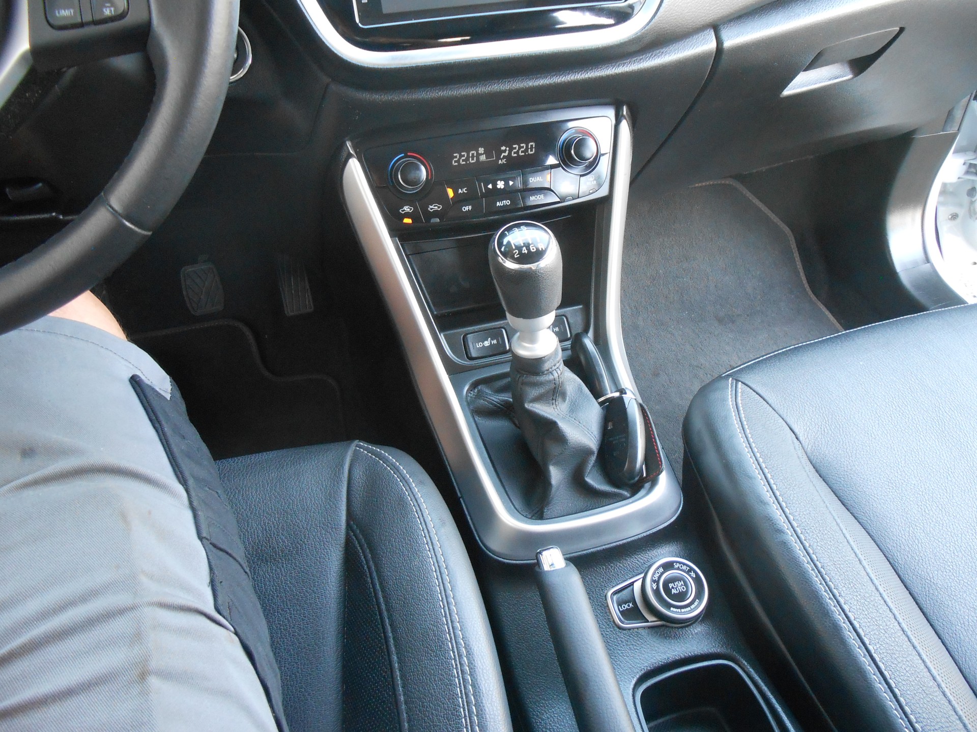 SUZUKI SX4 S-Cross 1.4 16V Piz Sulai Top 4WD-image-12