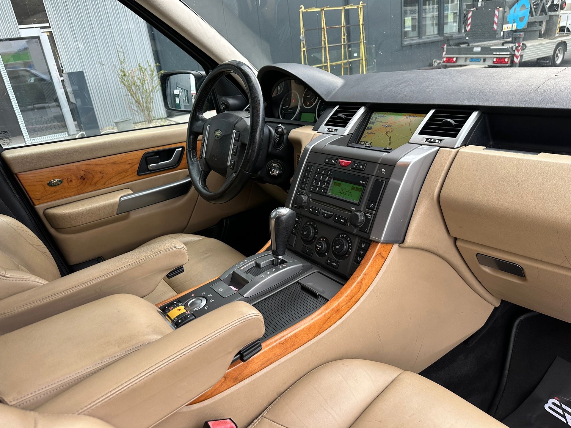 LAND ROVER Range Rover Sport 3.6 Td8 HSE Automatic-image-11