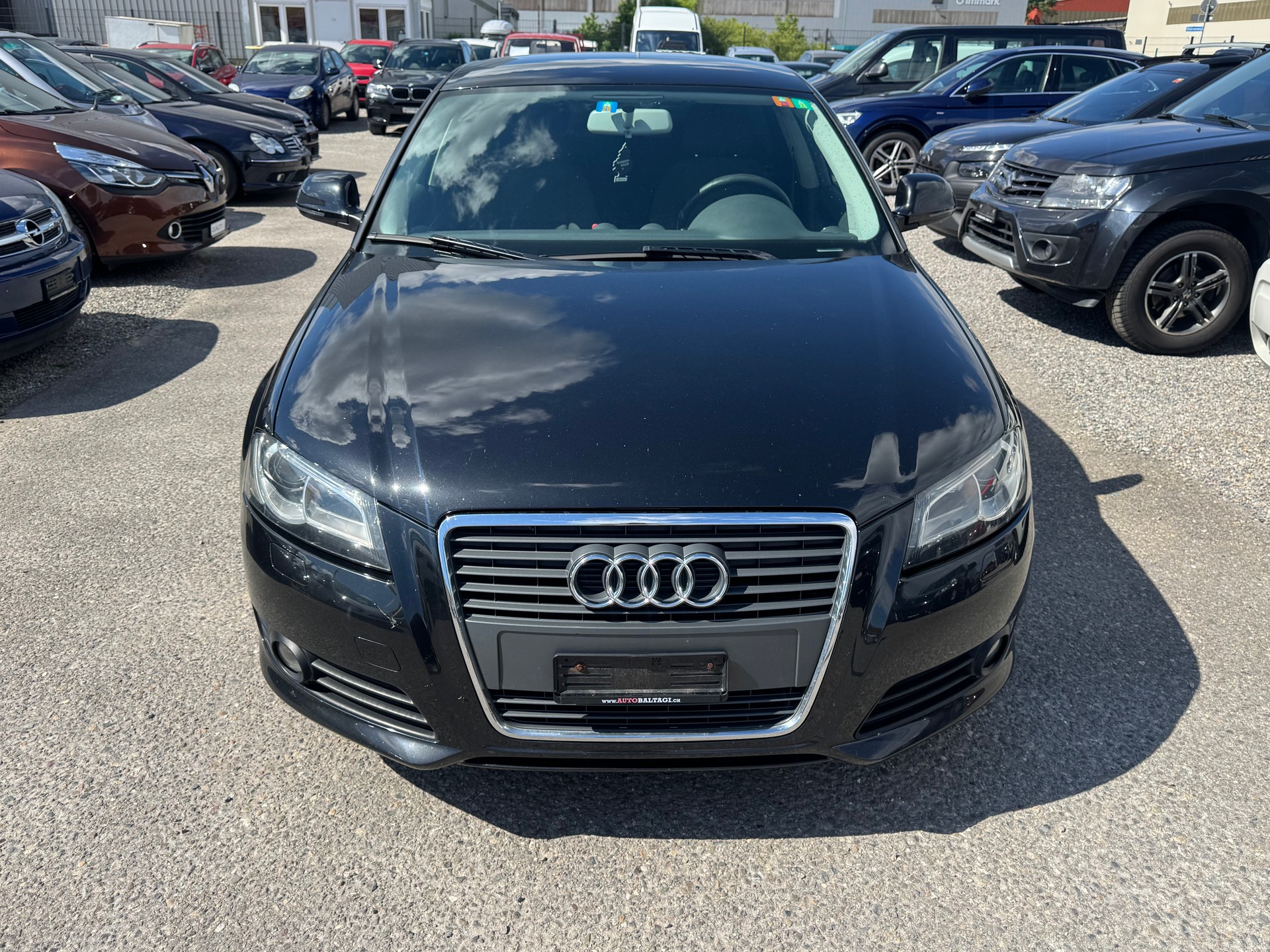 AUDI A3 Sportback 1.8 TFSI Attraction-image-1