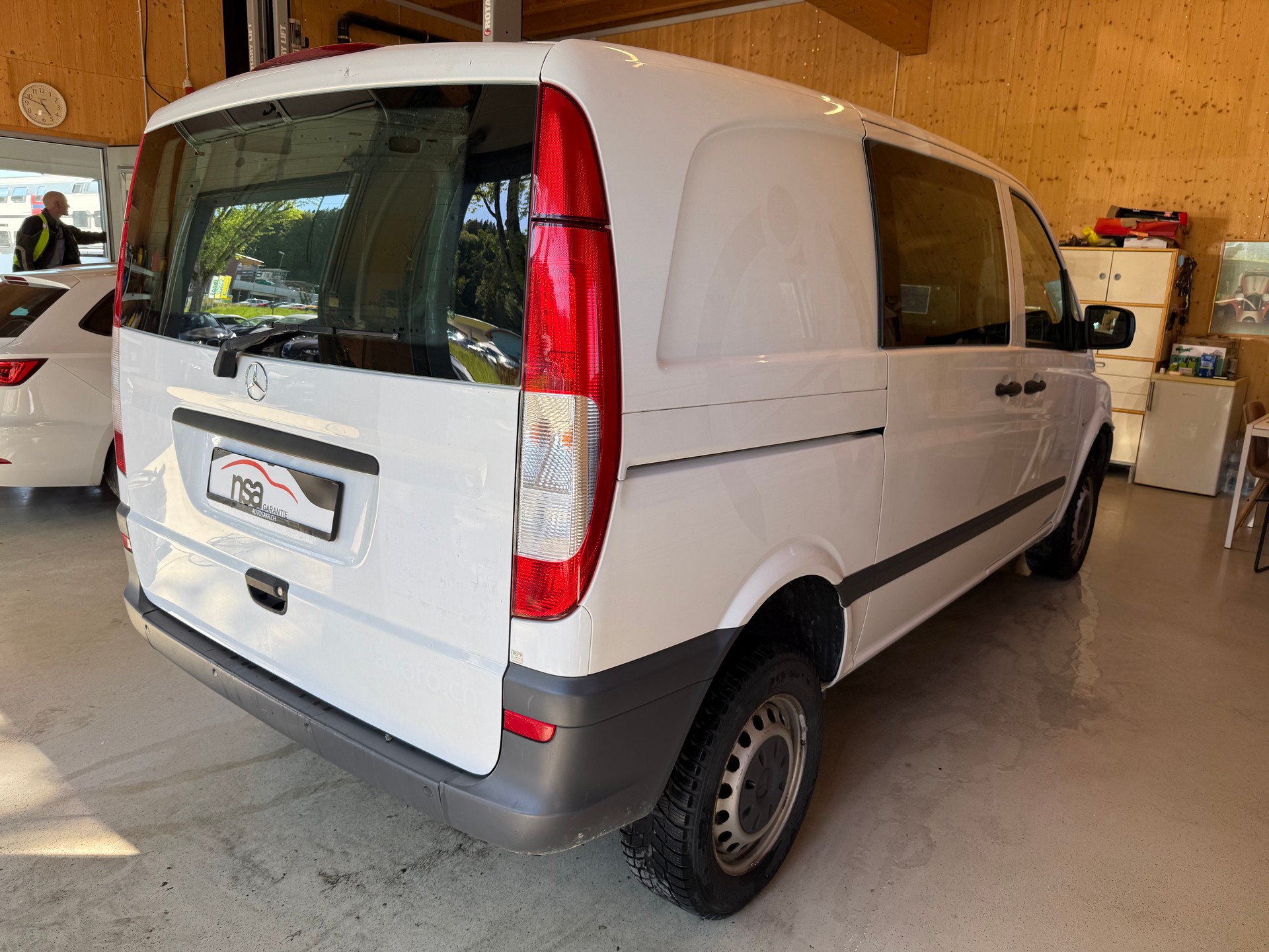 MERCEDES-BENZ Vito 113 CDI Blue Efficiency 4Matic A-showroom-element-3