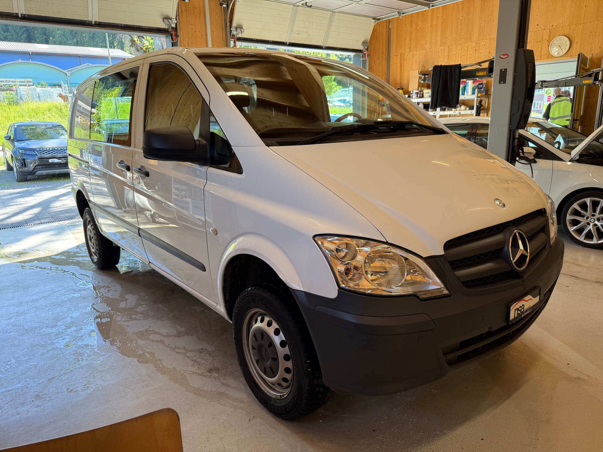 MERCEDES-BENZ Vito 113 CDI Blue Efficiency 4Matic A-showroom-element-2