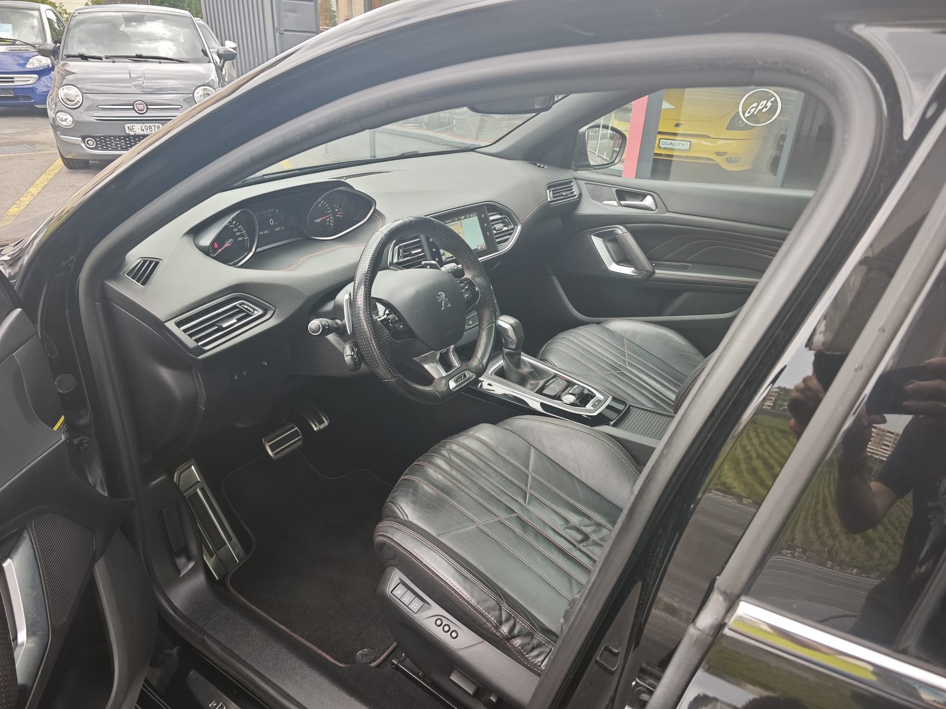 PEUGEOT 308 2.0 BlueHDI GT Automatic 180cv-image-6