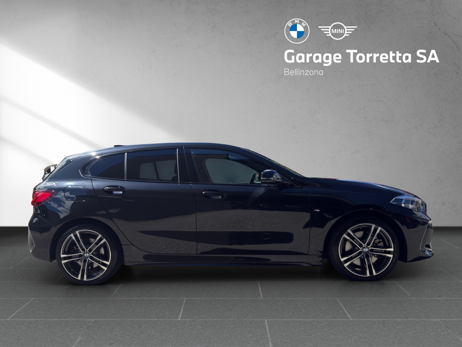 BMW 120d xDrive Steptronic M Sport-image-5