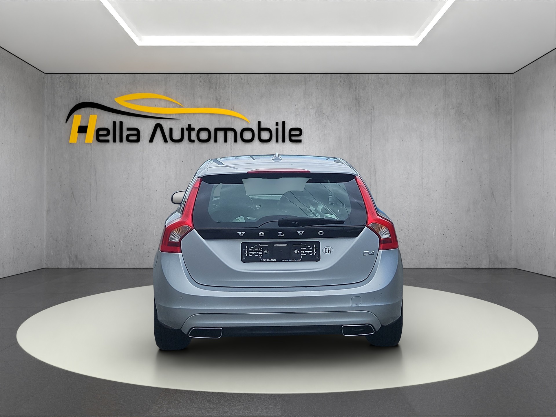 VOLVO V60 D4 Momentum Geartronic-image-2