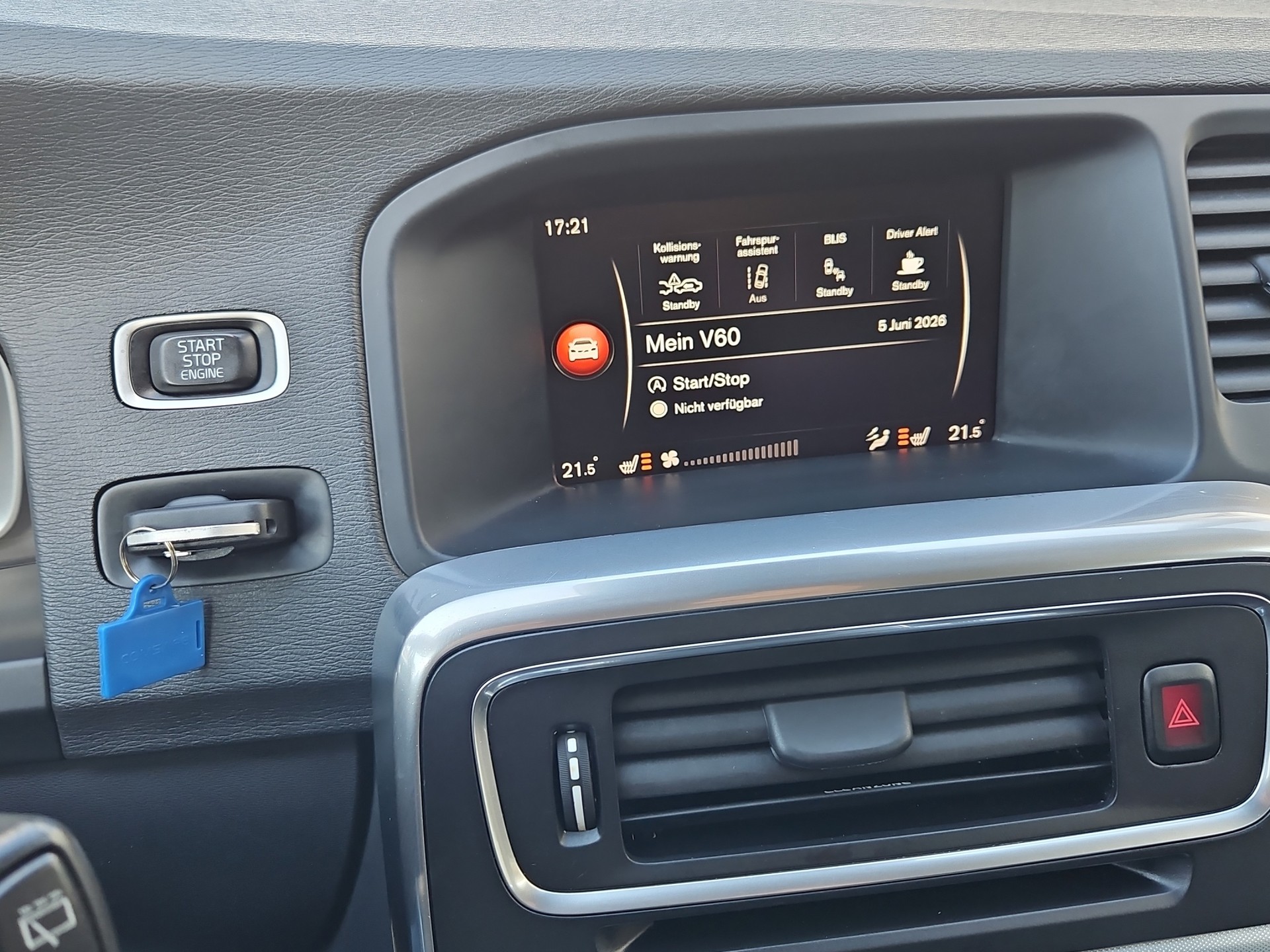 VOLVO V60 D4 Momentum Geartronic-image-10