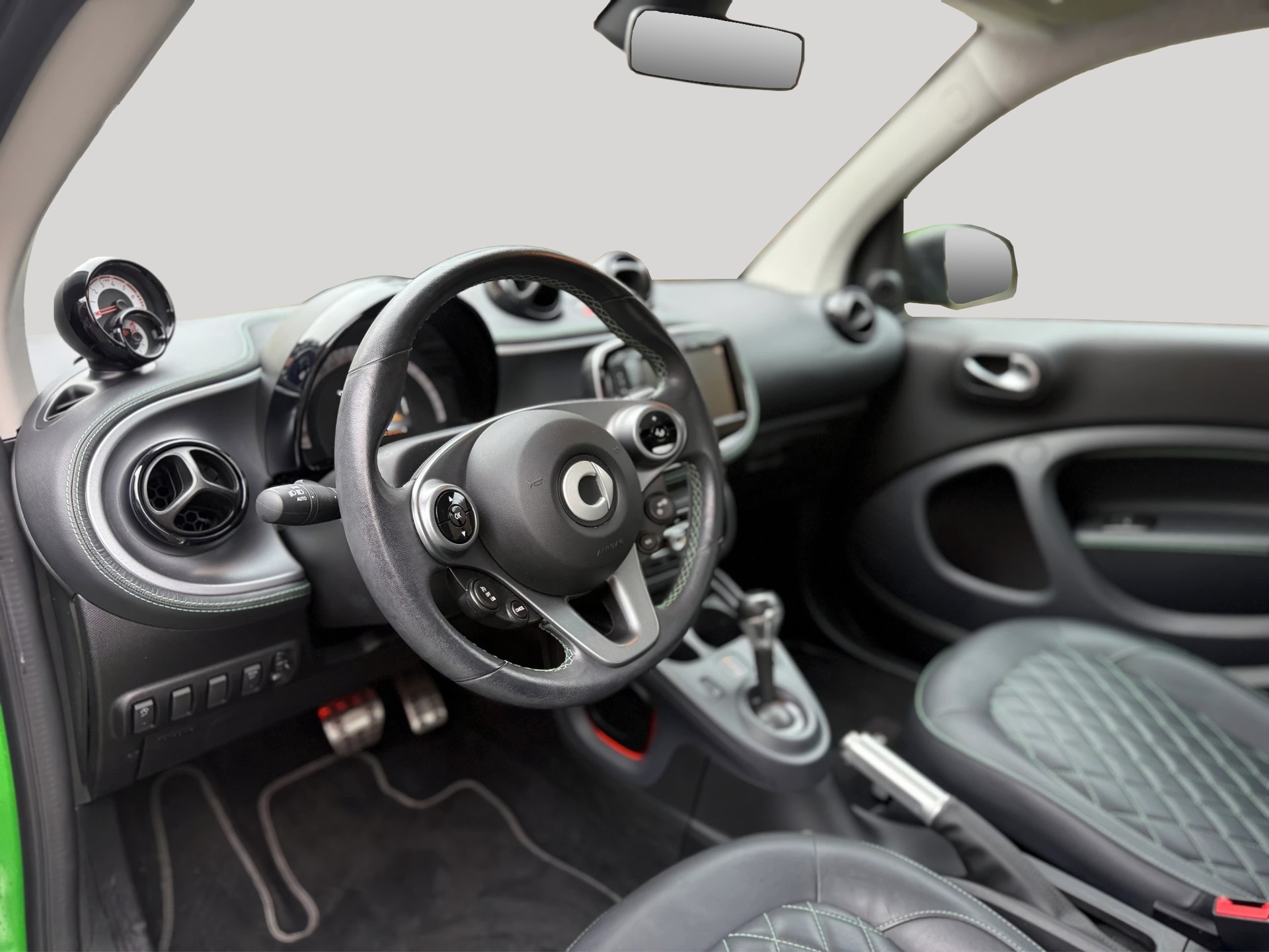 SMART FORTWO BRABUS STYLE TAILOR MADE-image-8