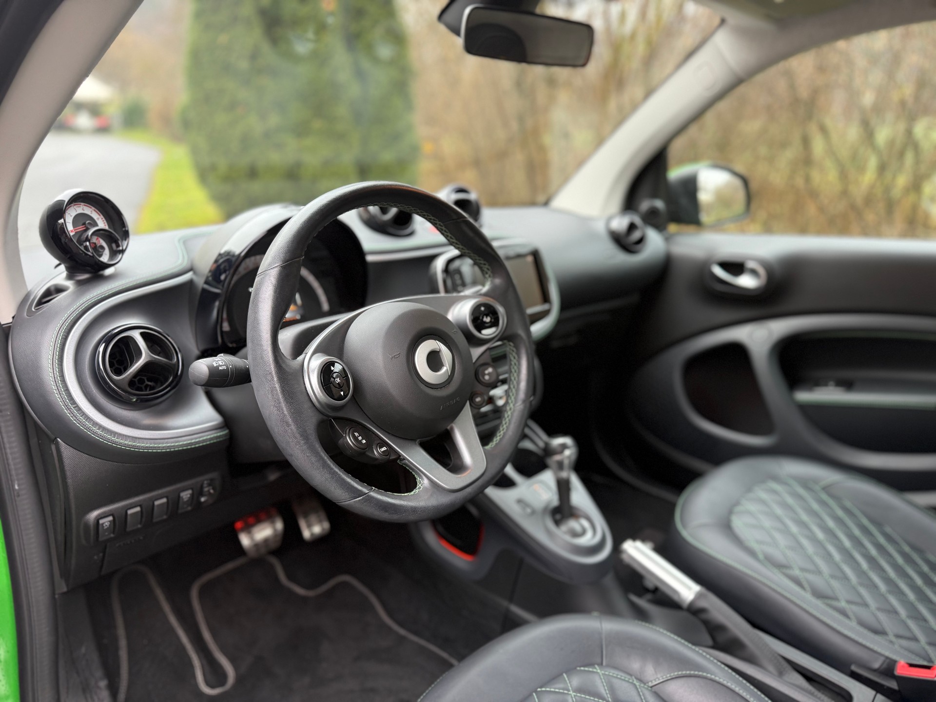 SMART FORTWO BRABUS STYLE TAILOR MADE-image-8