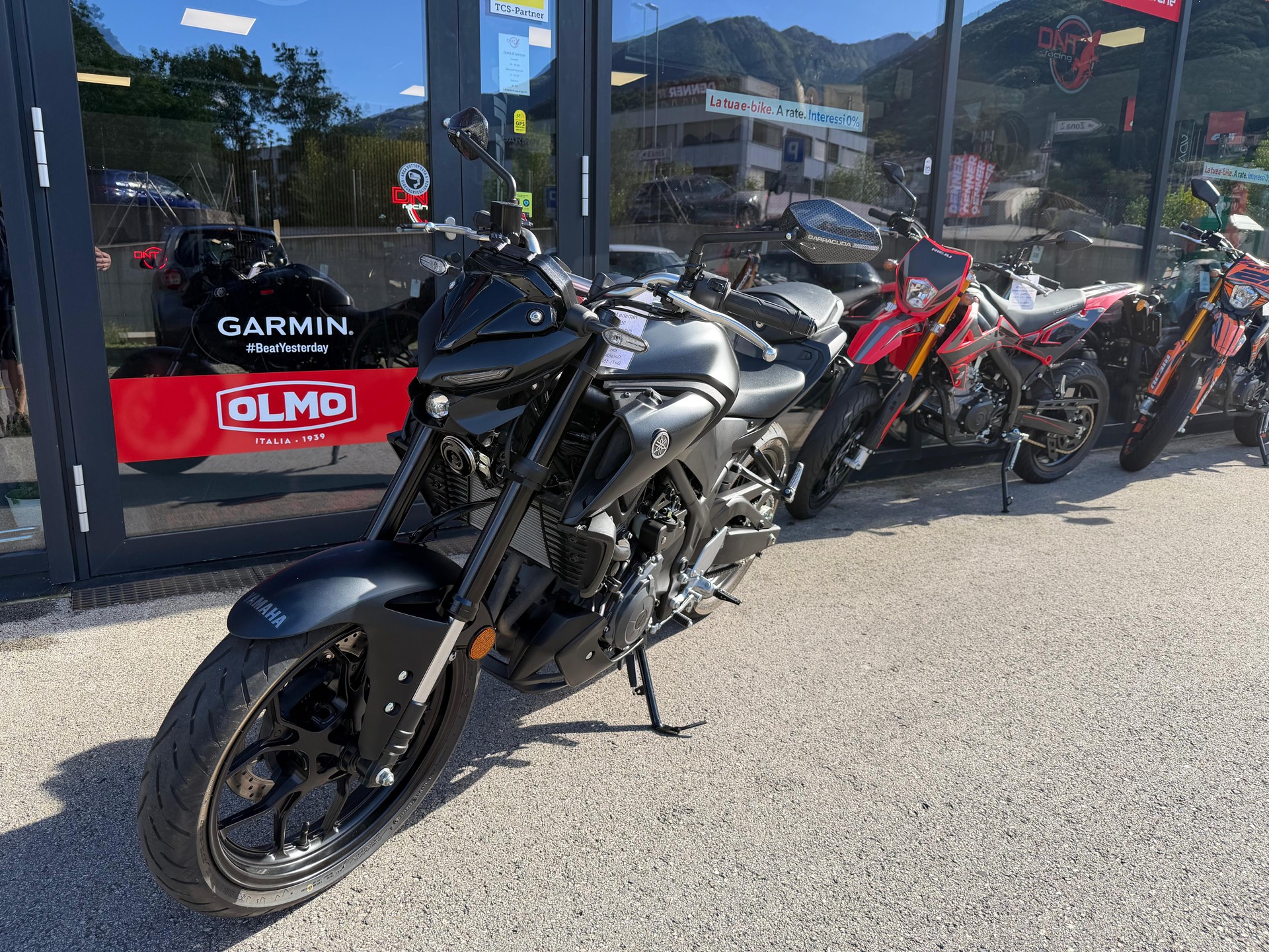 YAMAHA MT-03-image-2
