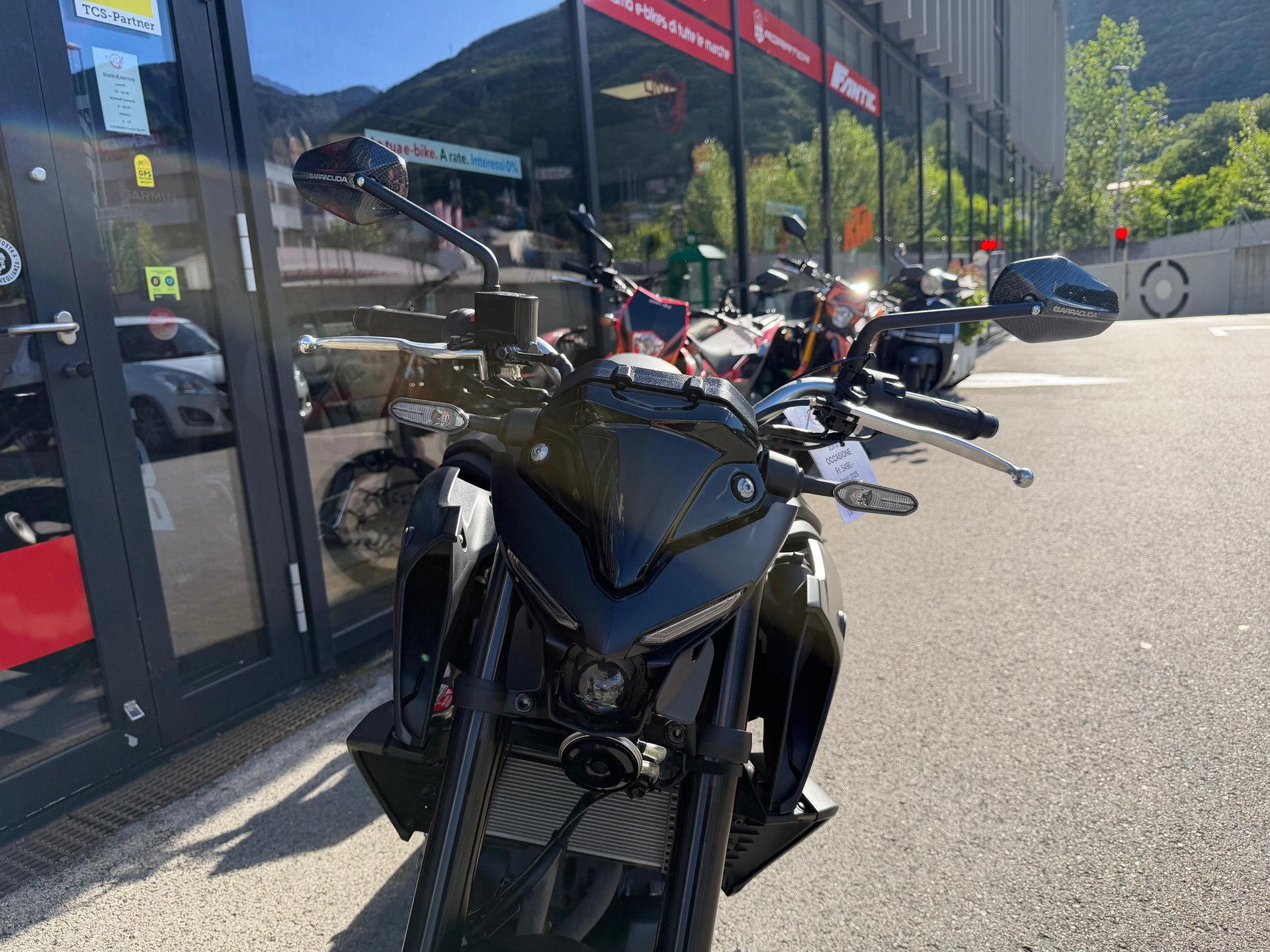 YAMAHA MT-03-image-4