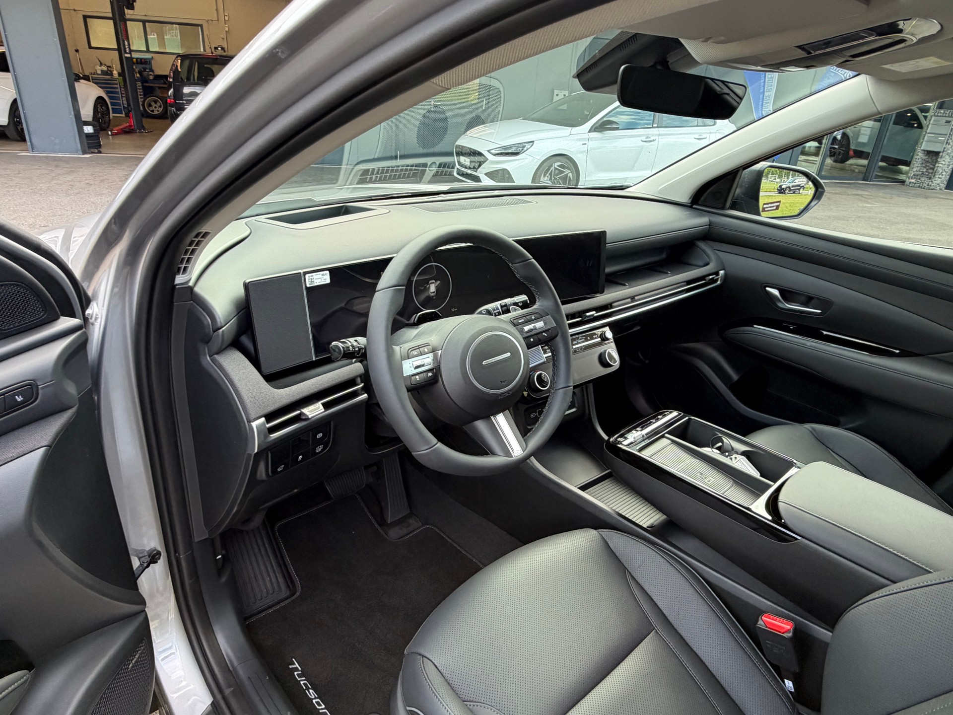 HYUNDAI Tucson 1.6 TGDI HEV Vertex Swiss Edition 4WD-image-6