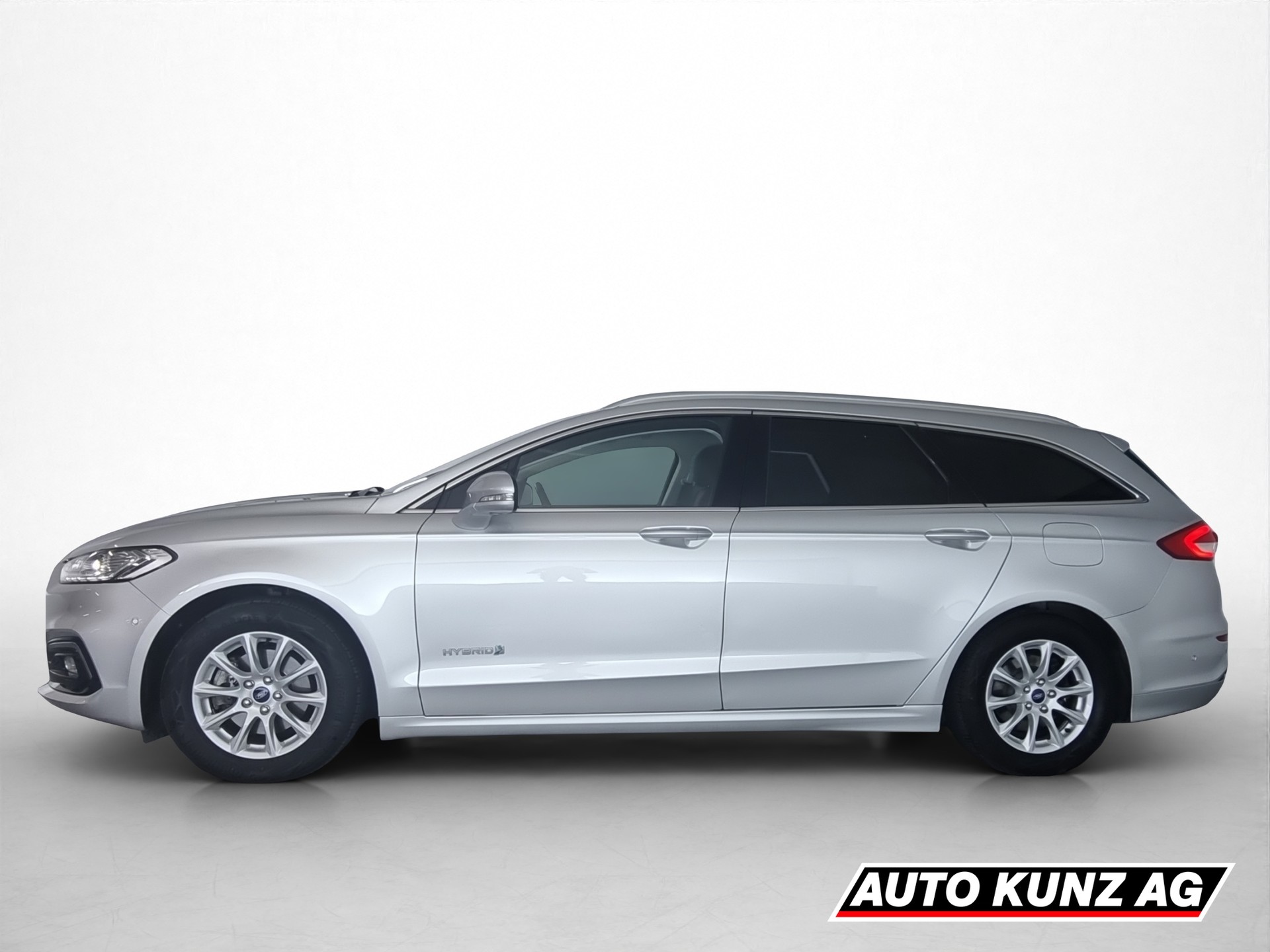 FORD Mondeo 2.0 HEV 187 Titanium-showroom-element-2