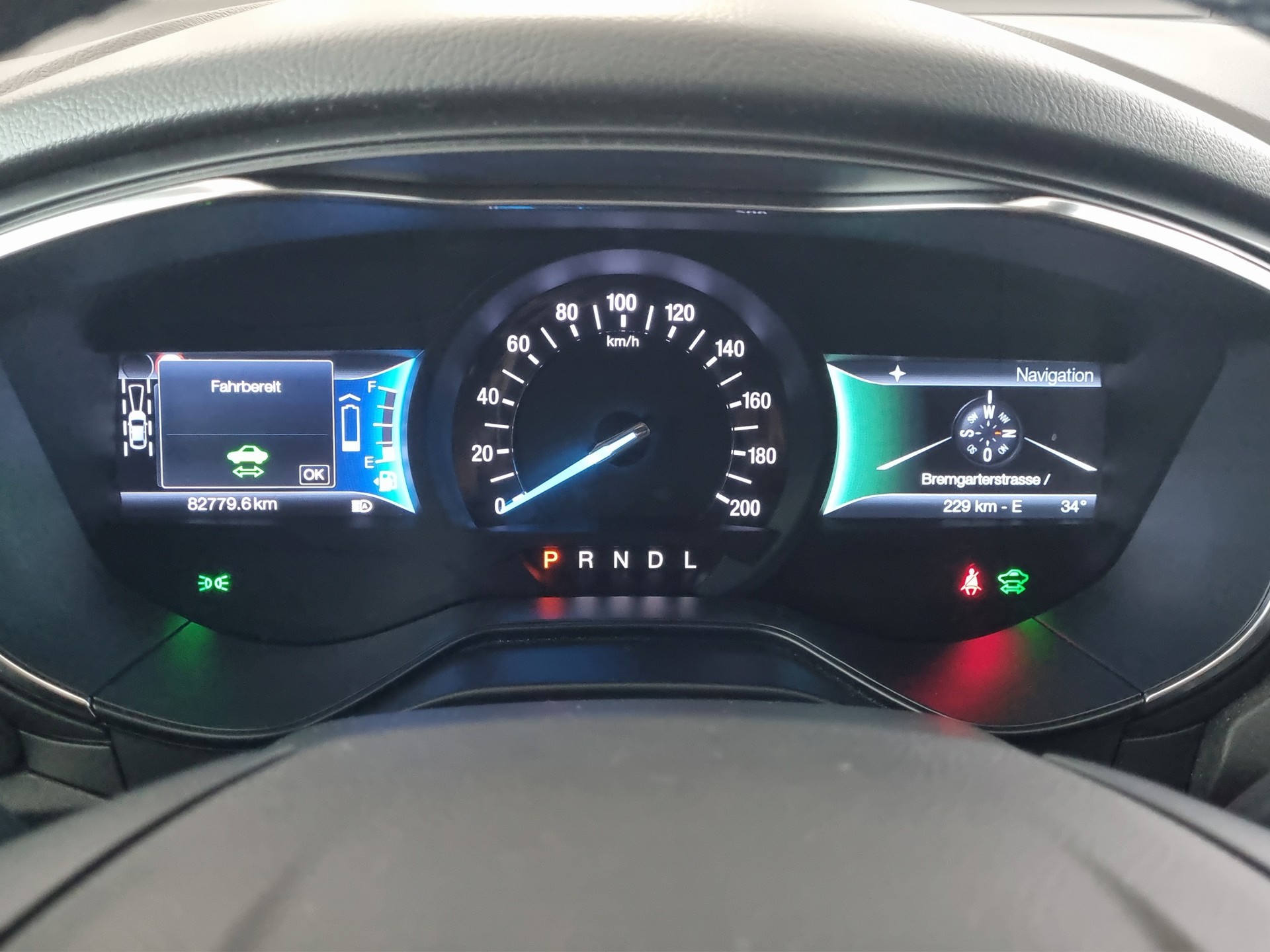 FORD Mondeo 2.0 HEV 187 Titanium-image-10