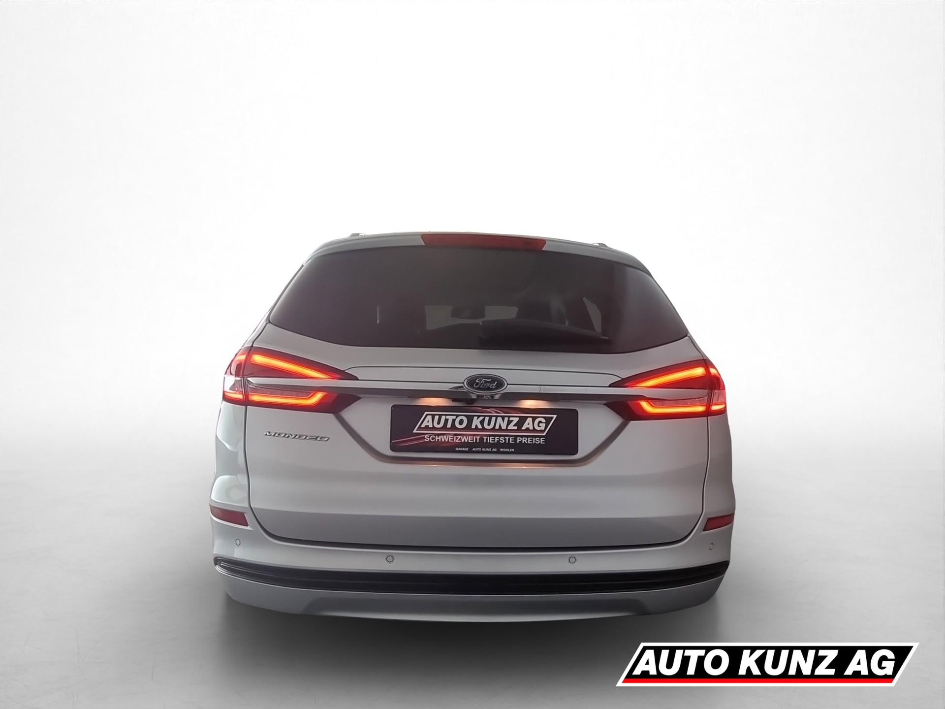 FORD Mondeo 2.0 HEV 187 Titanium-image-4