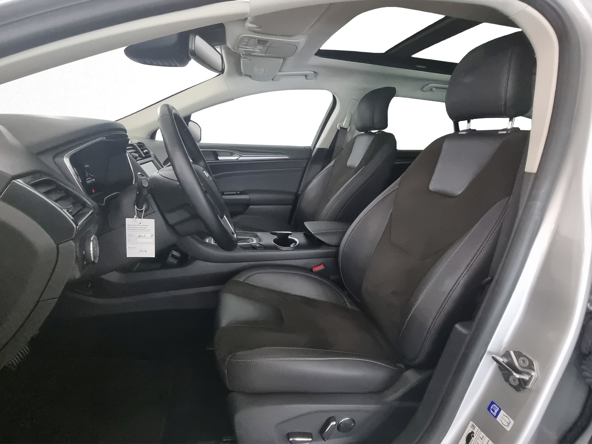 FORD Mondeo 2.0 HEV 187 Titanium-image-5