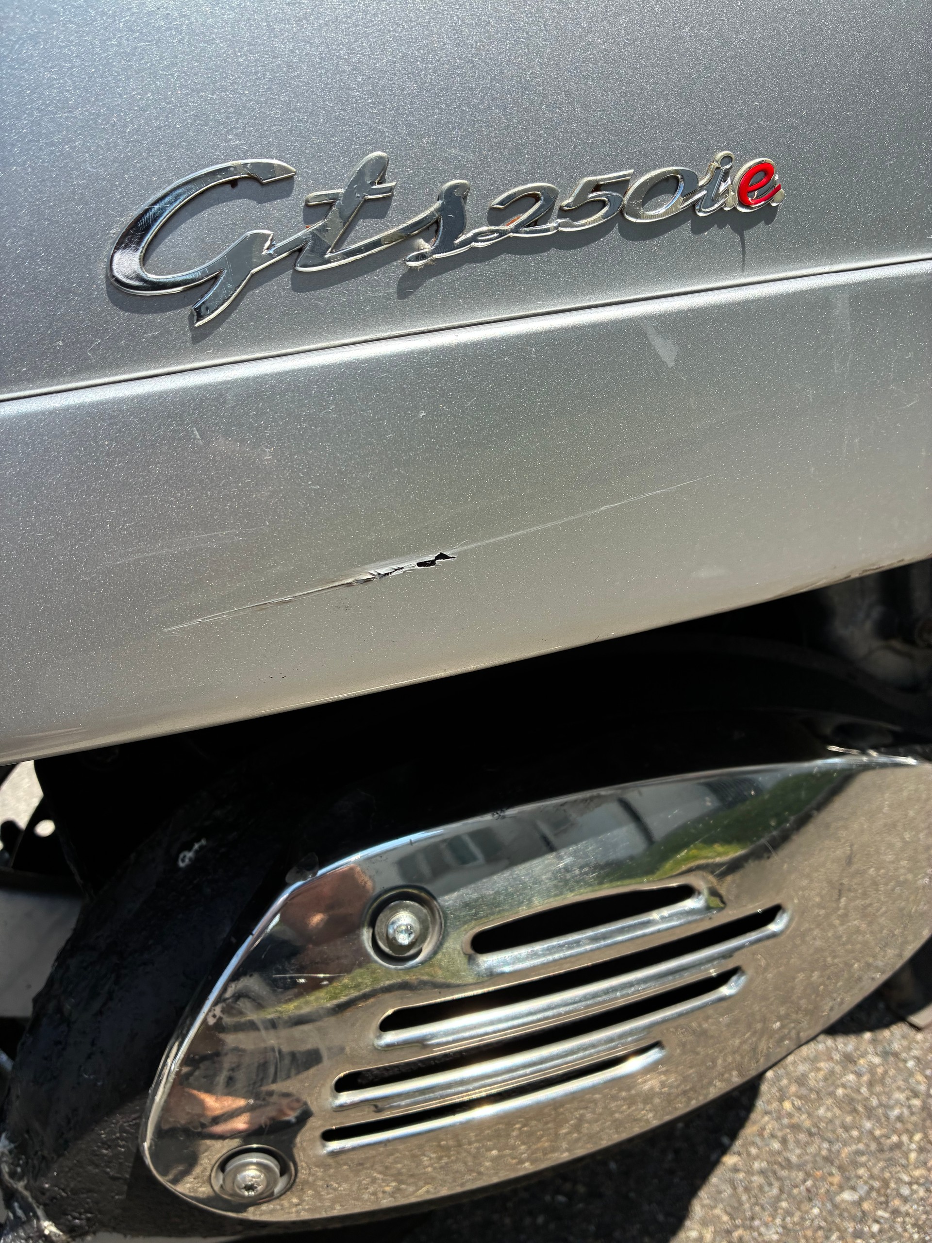 PIAGGIO Vespa GTS 250 i.e.-image-7