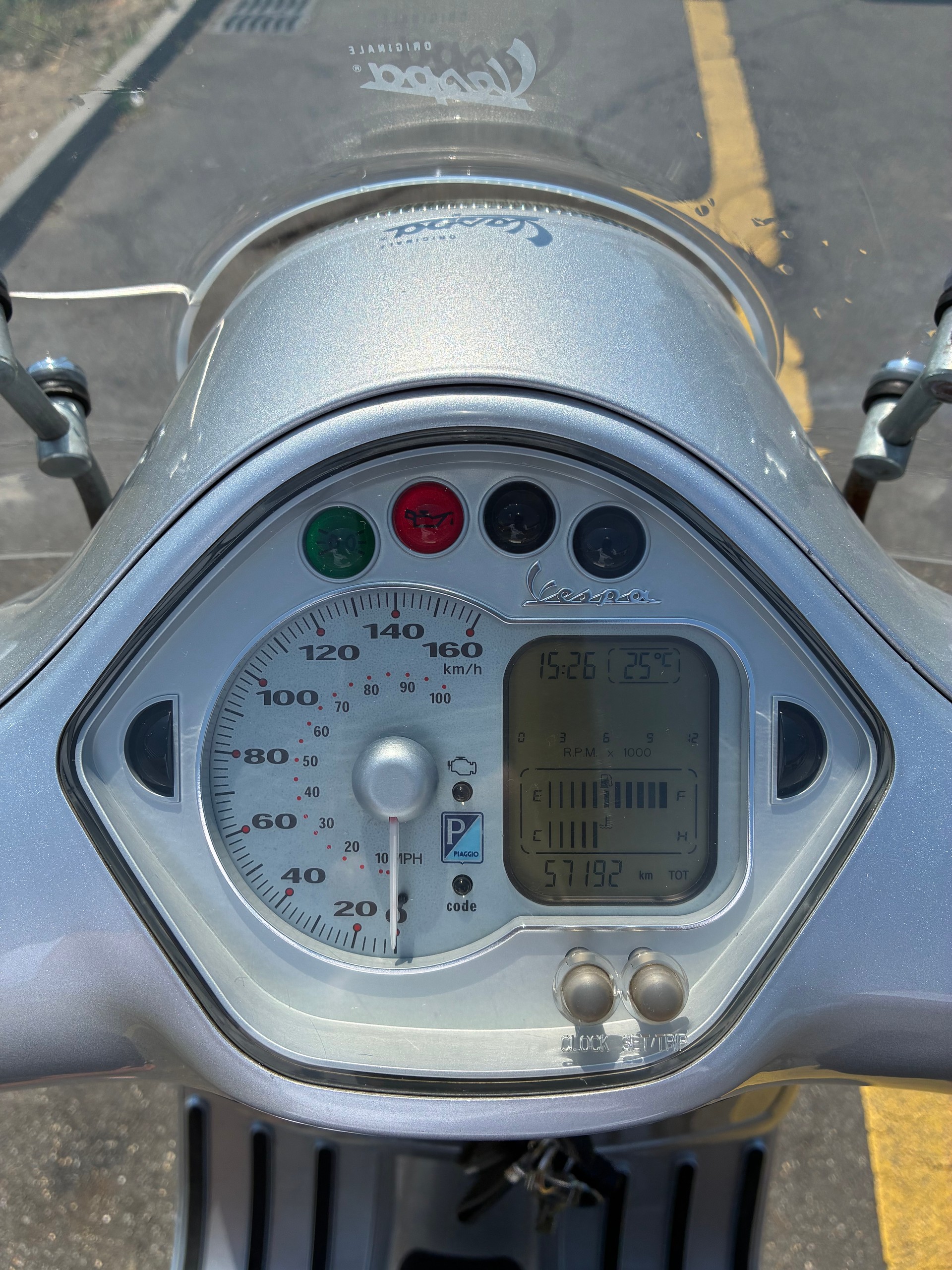 PIAGGIO Vespa GTS 250 i.e.-image-4